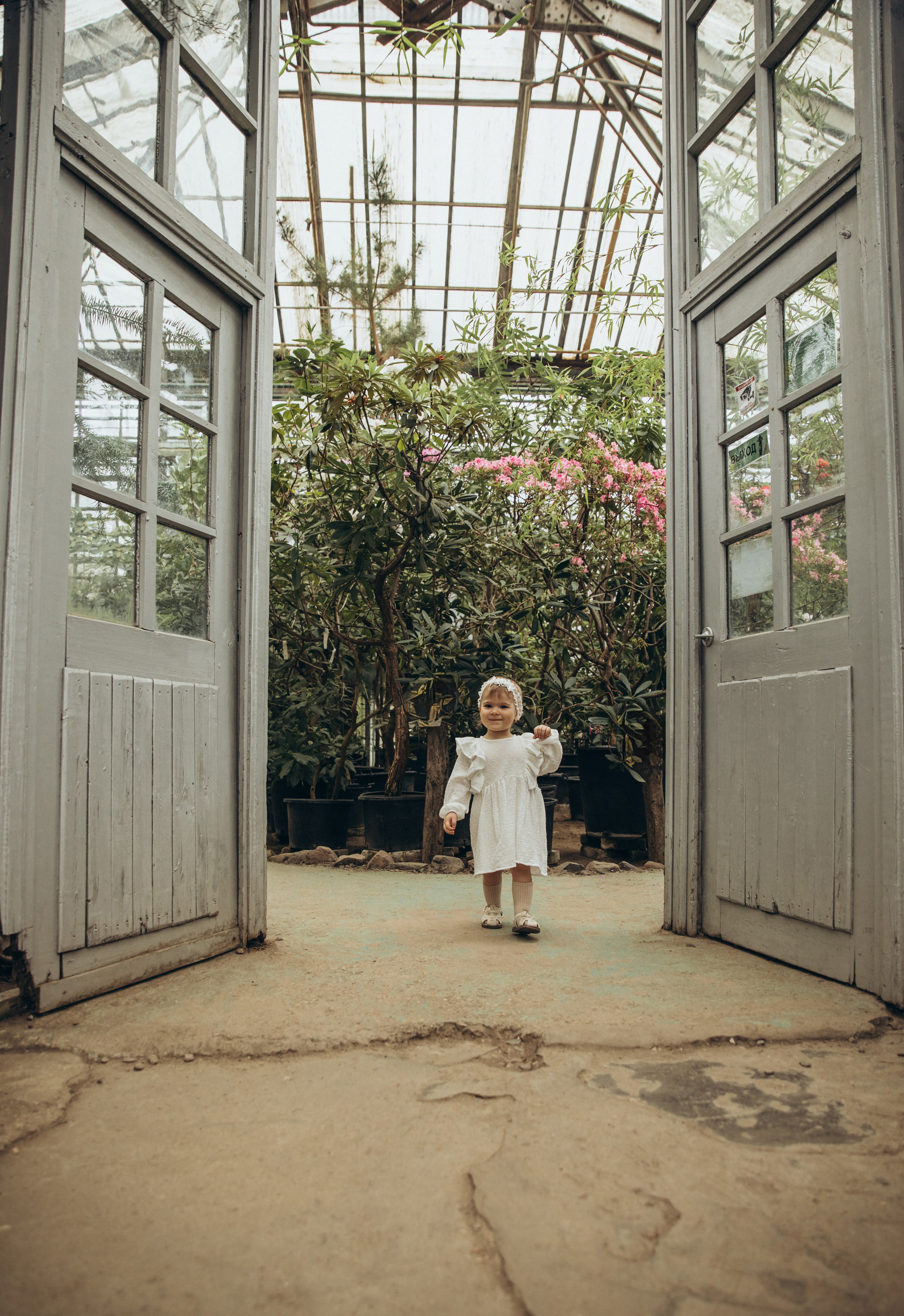 Мама и дочь оранжерея. Свадебный и семейный фотограф Москва и Московская область