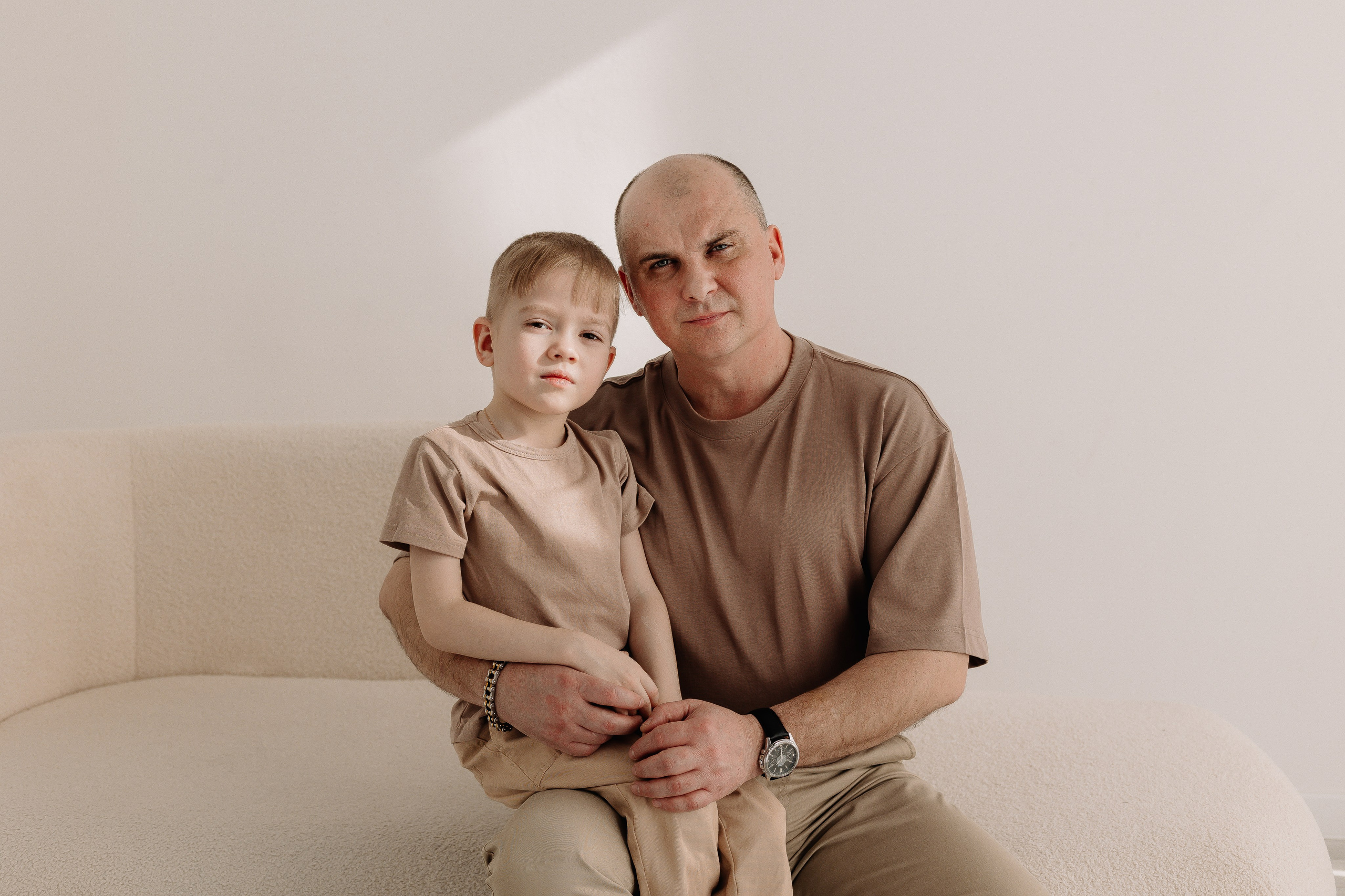 Семейная фотосессия в студии. Свадебный и семейный фотограф в Нижнекамске, Набережных Челнах