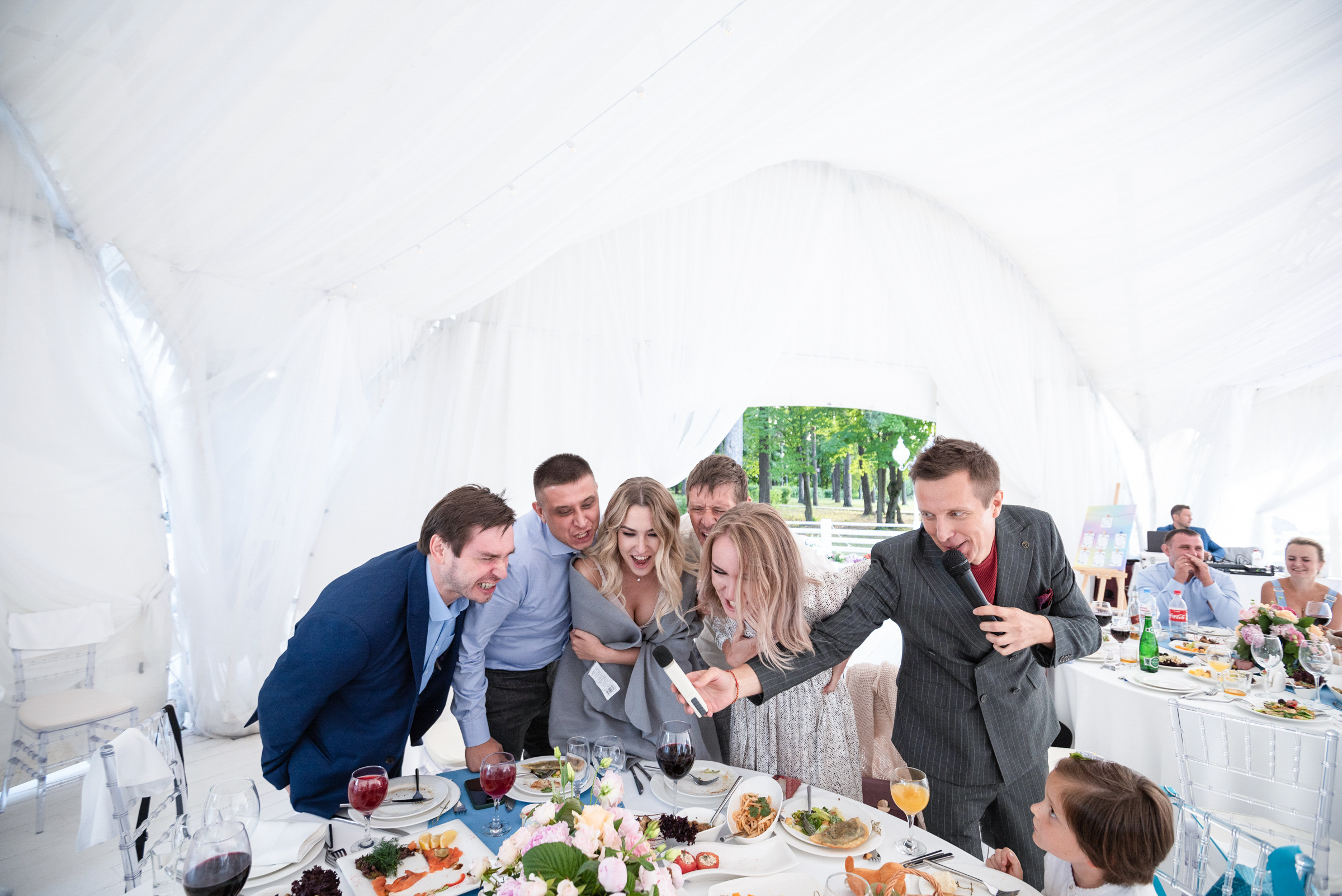 Надя и Рома. Ведущий на свадьбу в Москве Зубков Алексей