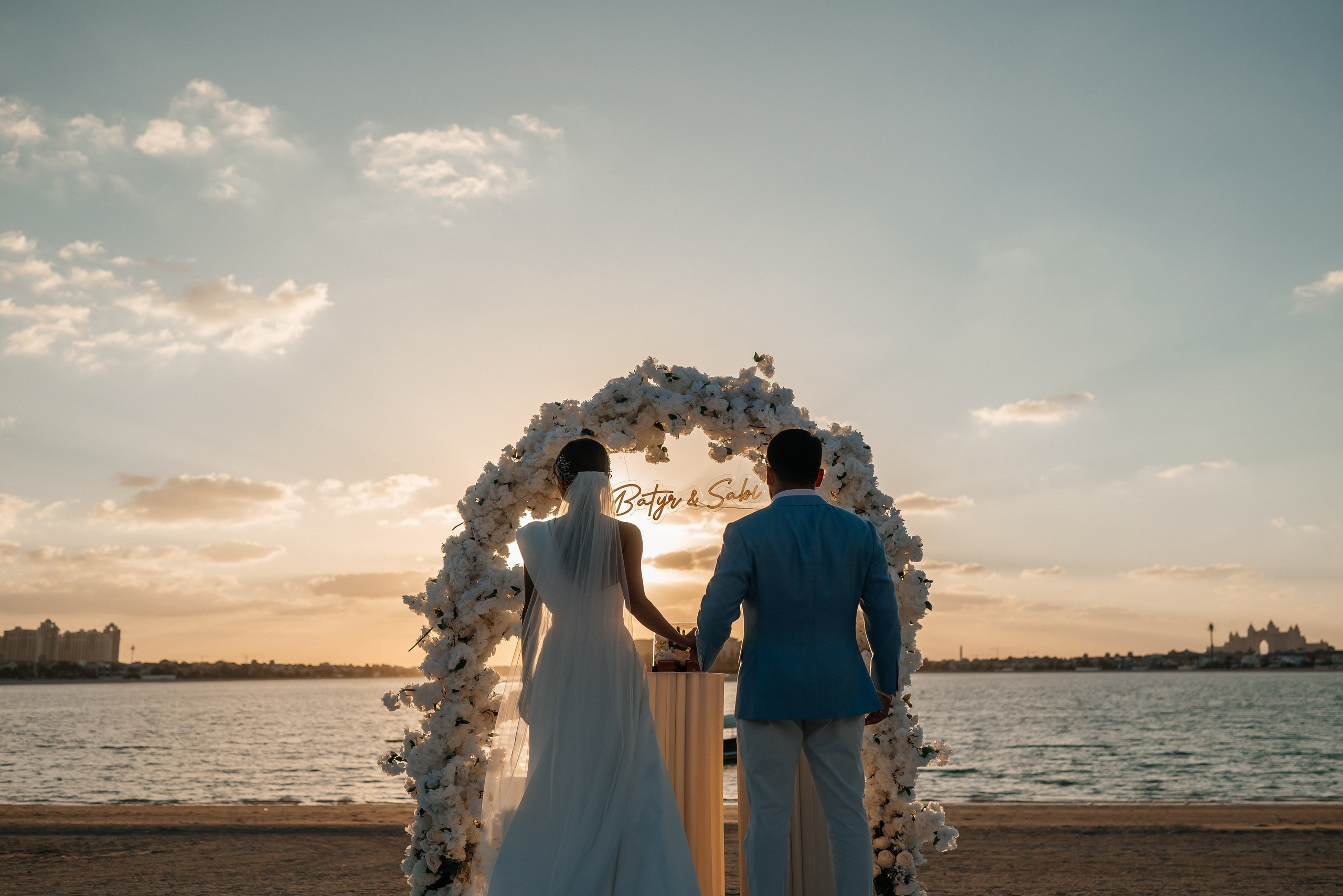 Batyr & Sabina. Wedding and family photographer in Dubai Vasilii Albul