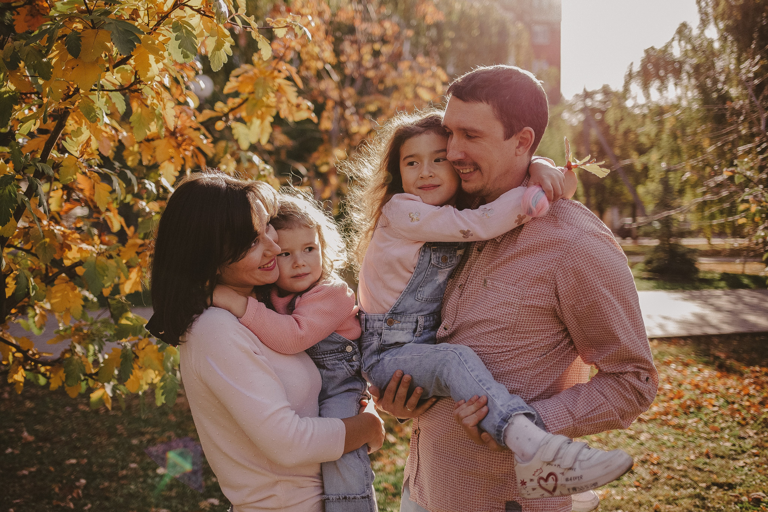 Зарина, Олег и дочки. Семейный фотограф в Самаре