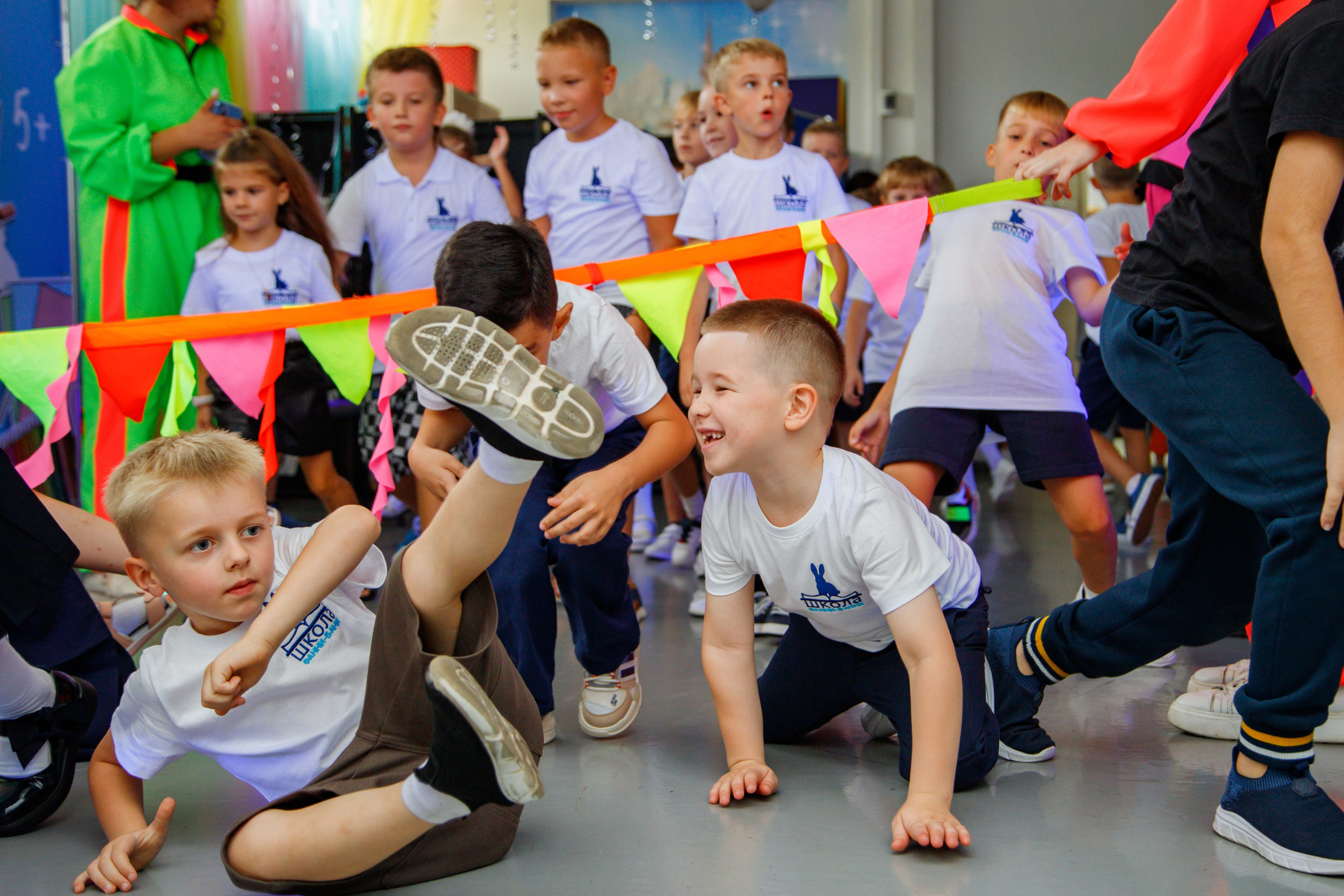 Репортажная съемка праздника знаний в школе. Семейный и школьный фотограф в Москве Анна Ткач