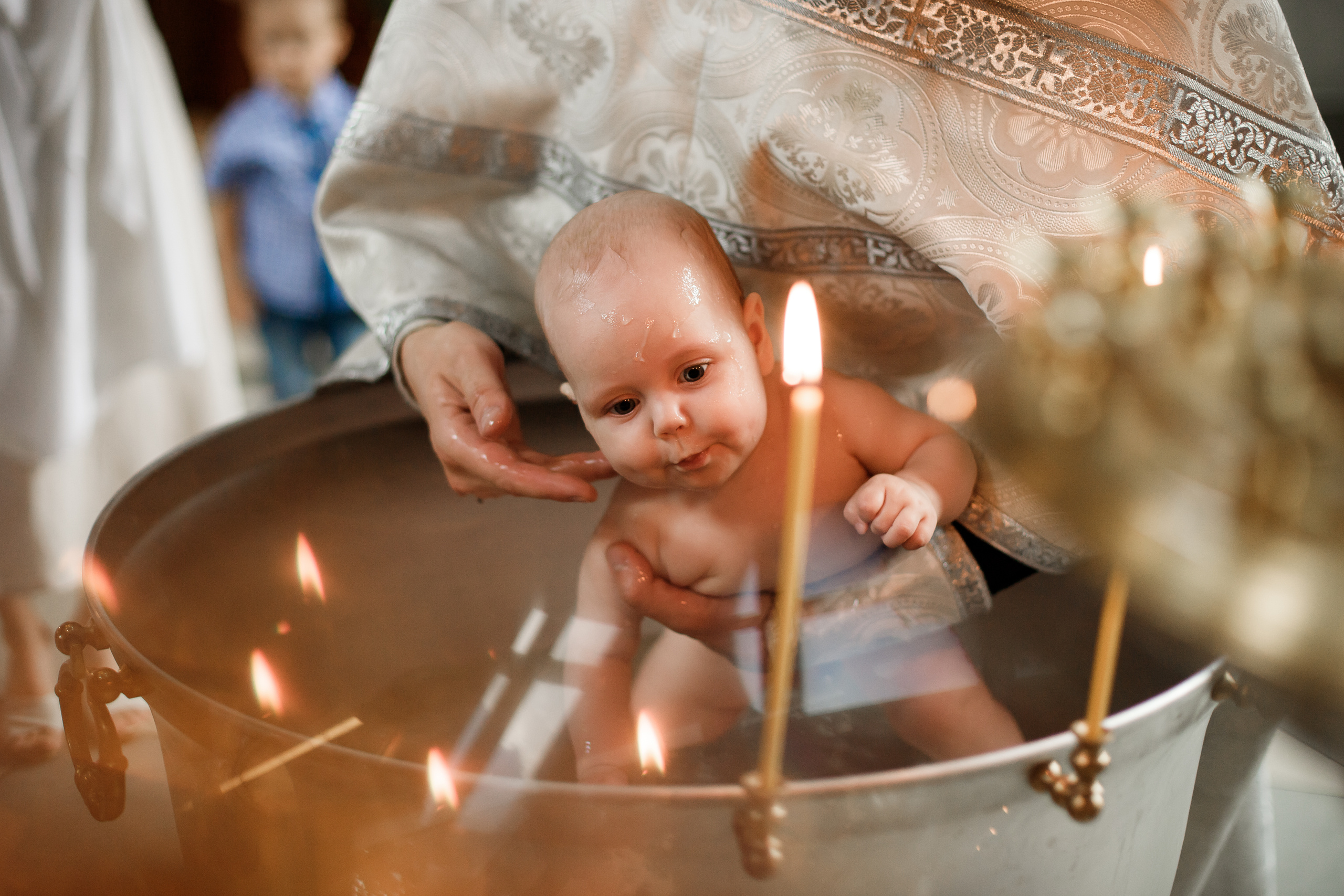 Таинство крещения в Троицкой церкови. Фотограф Карпачан Анастасия