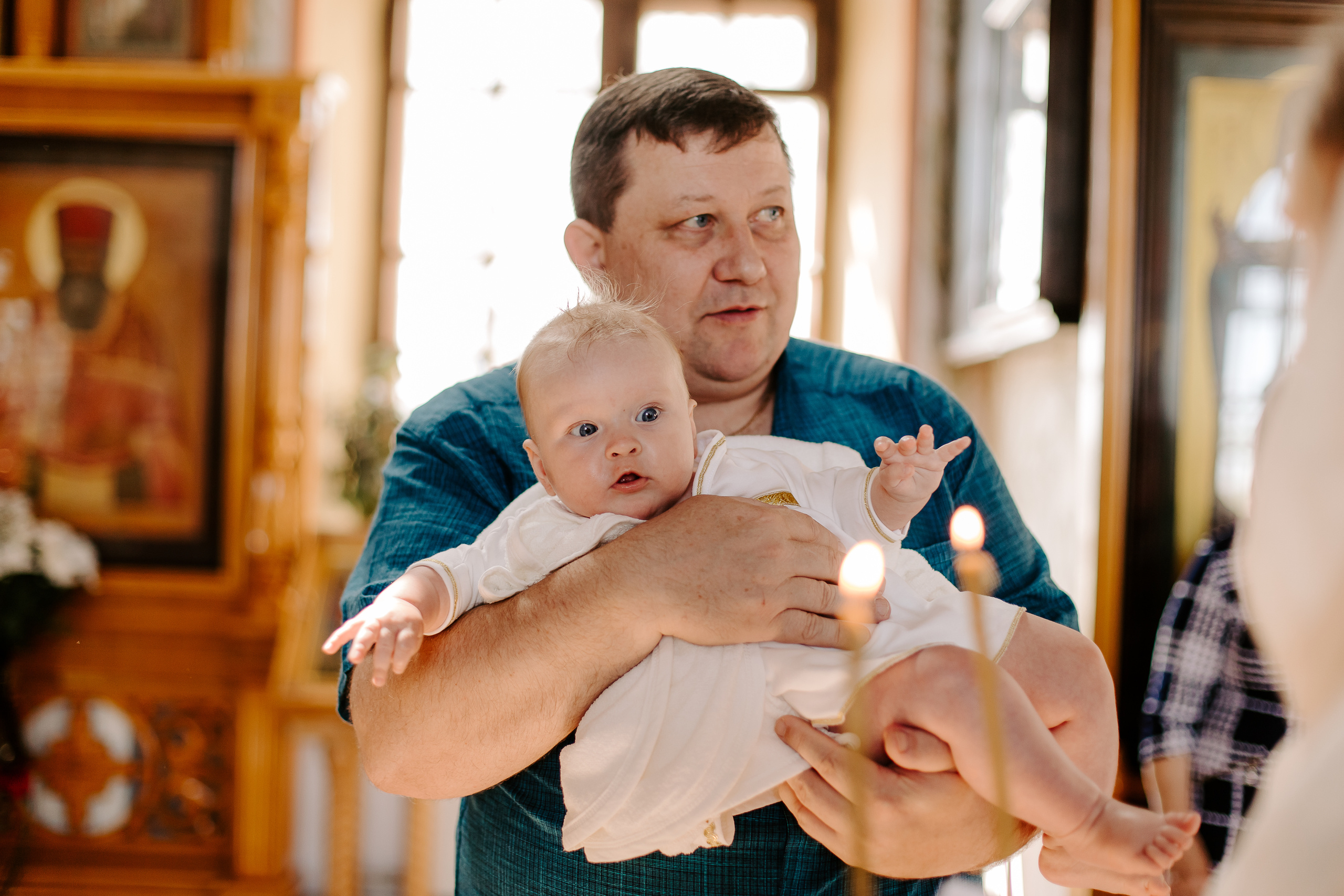 Таинство крещения в Никольской церкви. Фотограф Карпачан Анастасия