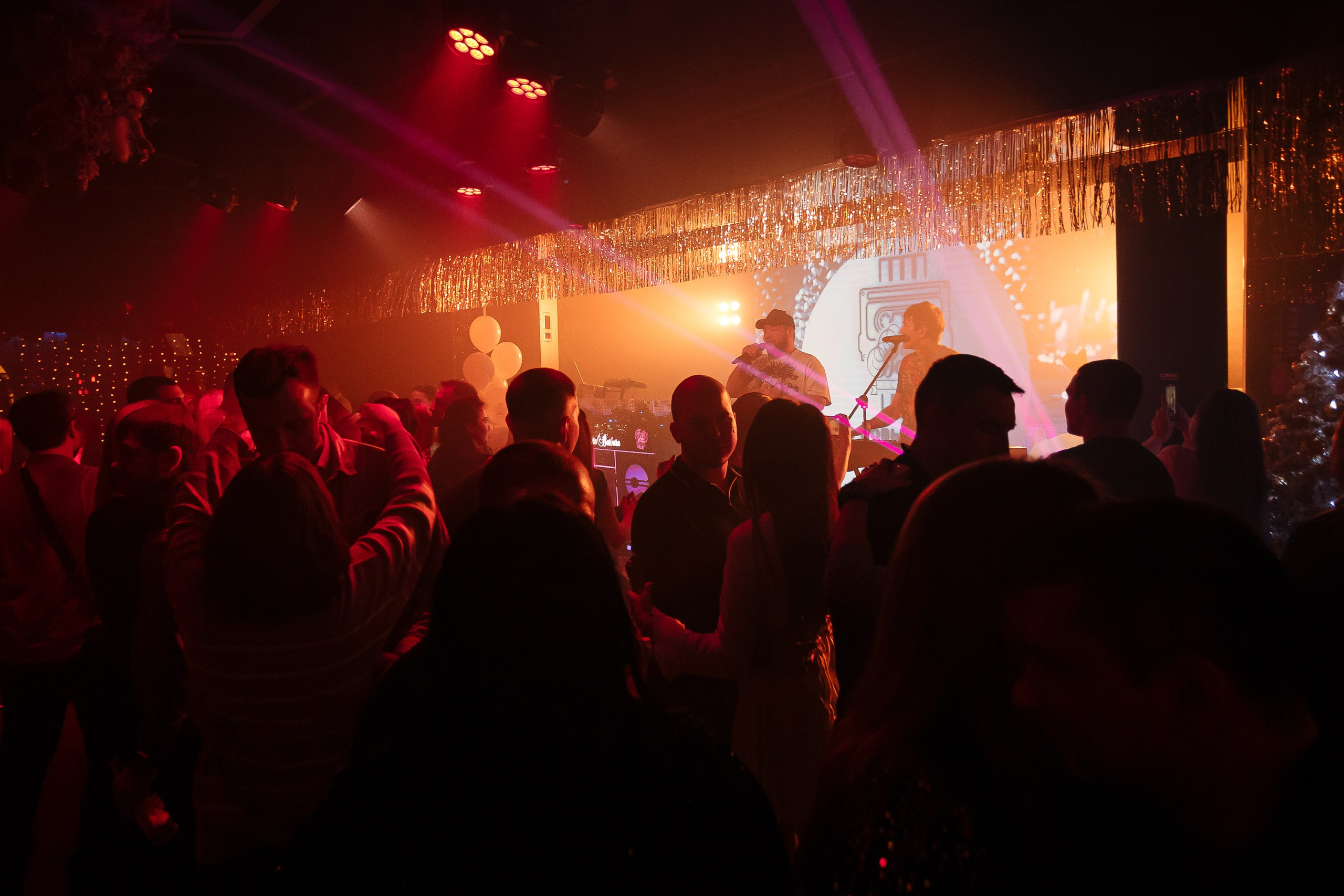 Новогодняя ночь_Santa Barbara_Симферополь_31.12.2024. Аминов Руслан | Фотограф