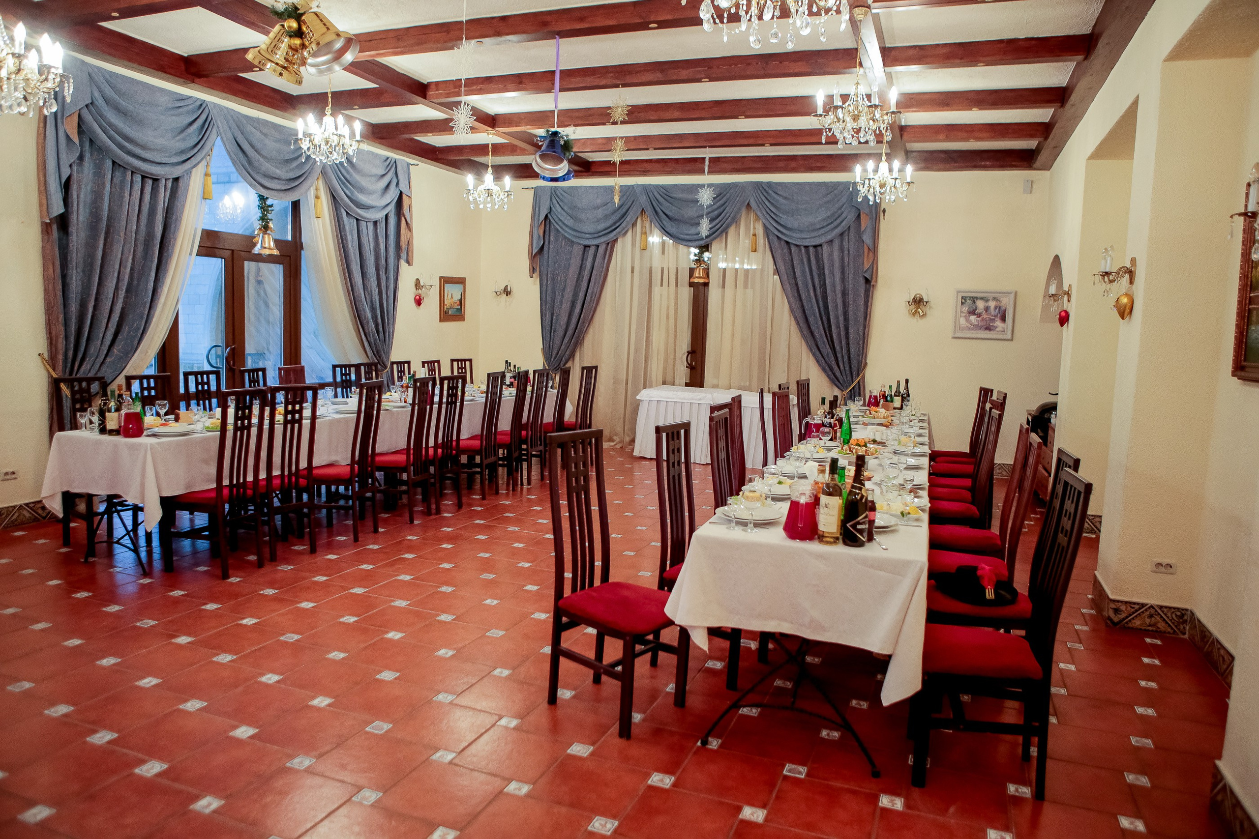 Корпоратив. Max Matvich and Victoria Basova are professionals in their field