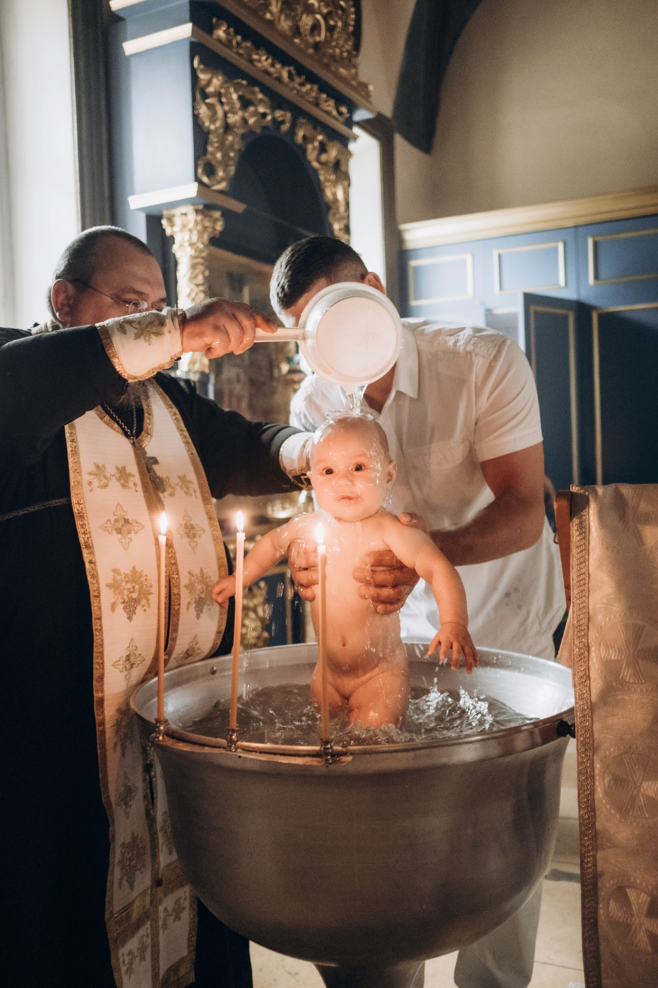 Крещение Киры. Главная