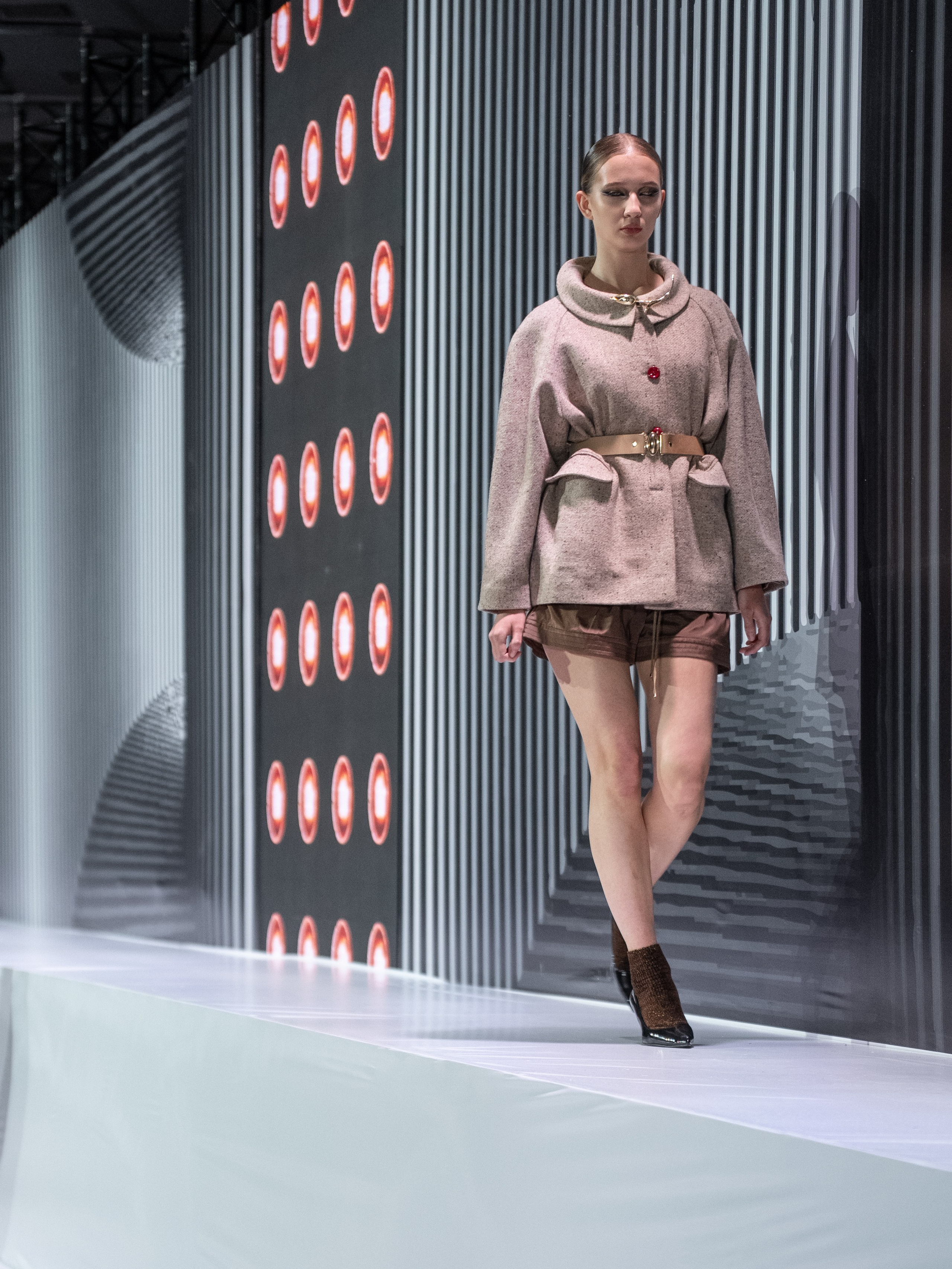 NIKITA OKISHEV. Сайт Алматинского НЮ АРТ, будуар и фэшн фотографа Дениса Карпенко