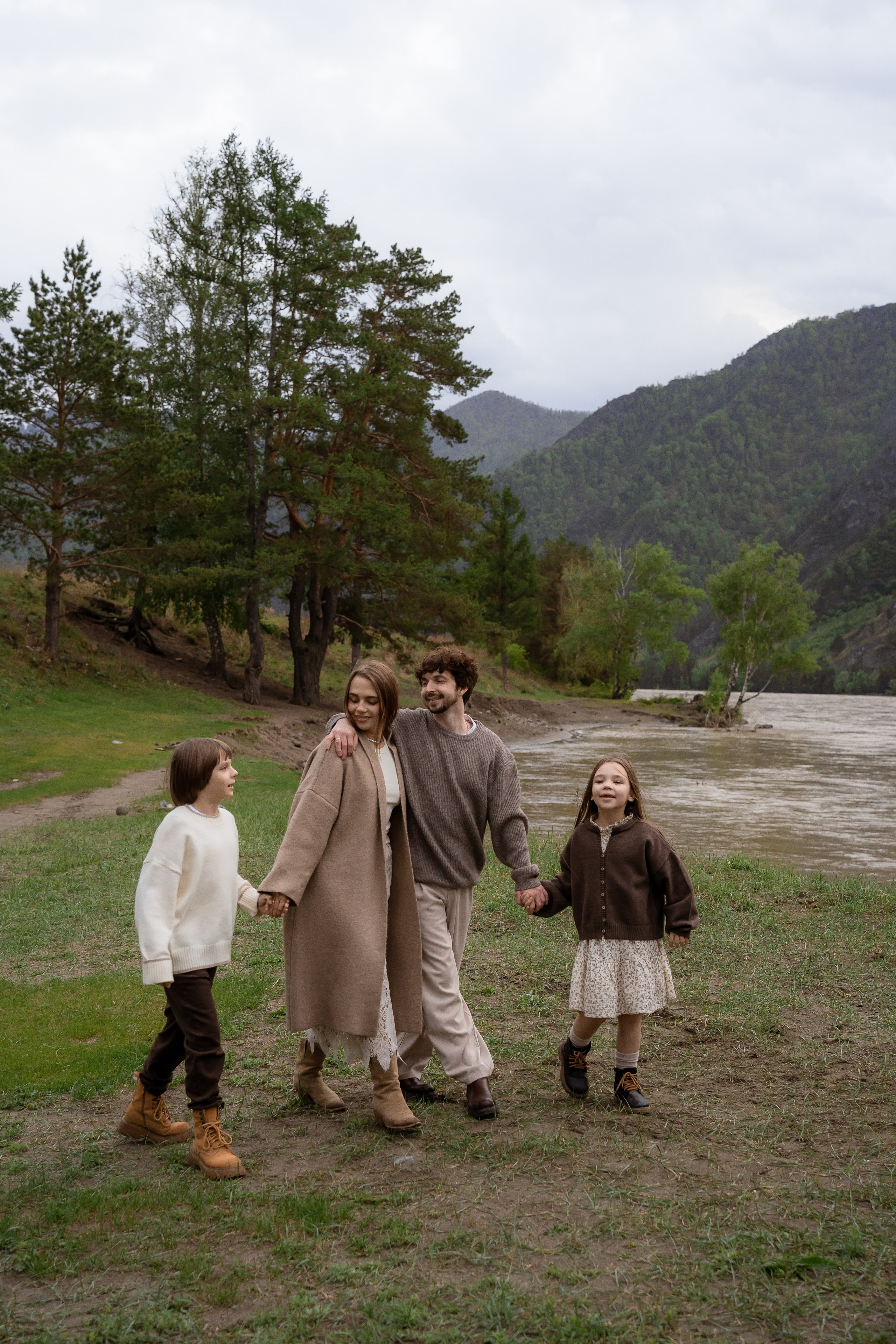 Сережа, Надя, Аня, Арсений. Свадебный фотограф в Воронеже Дарья Володарская