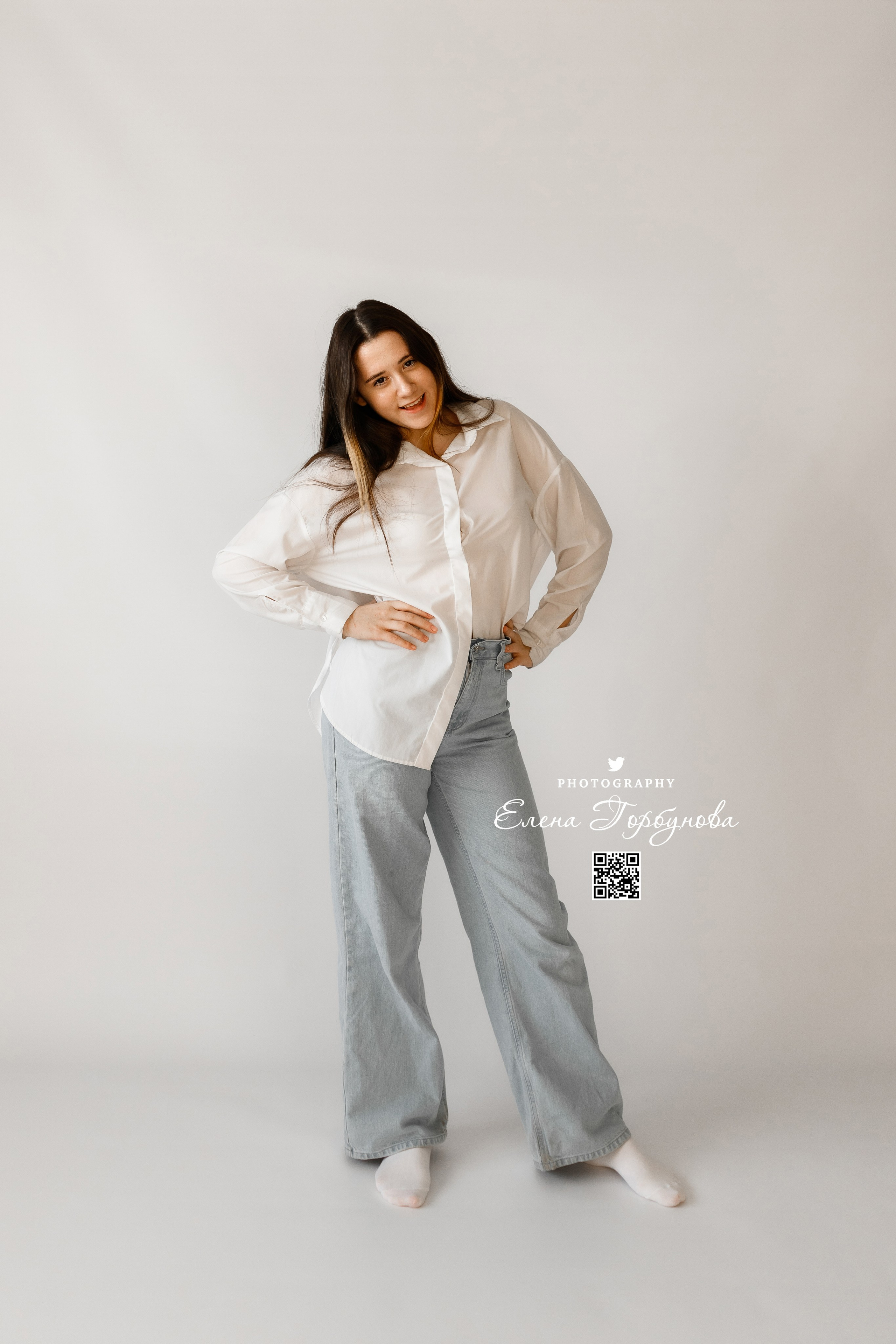 Надежда в моей студии. Декабрь 2023. Фотограф Пермь. Свадьбы. Семья и дети, школа, д. сад. Фотокниги