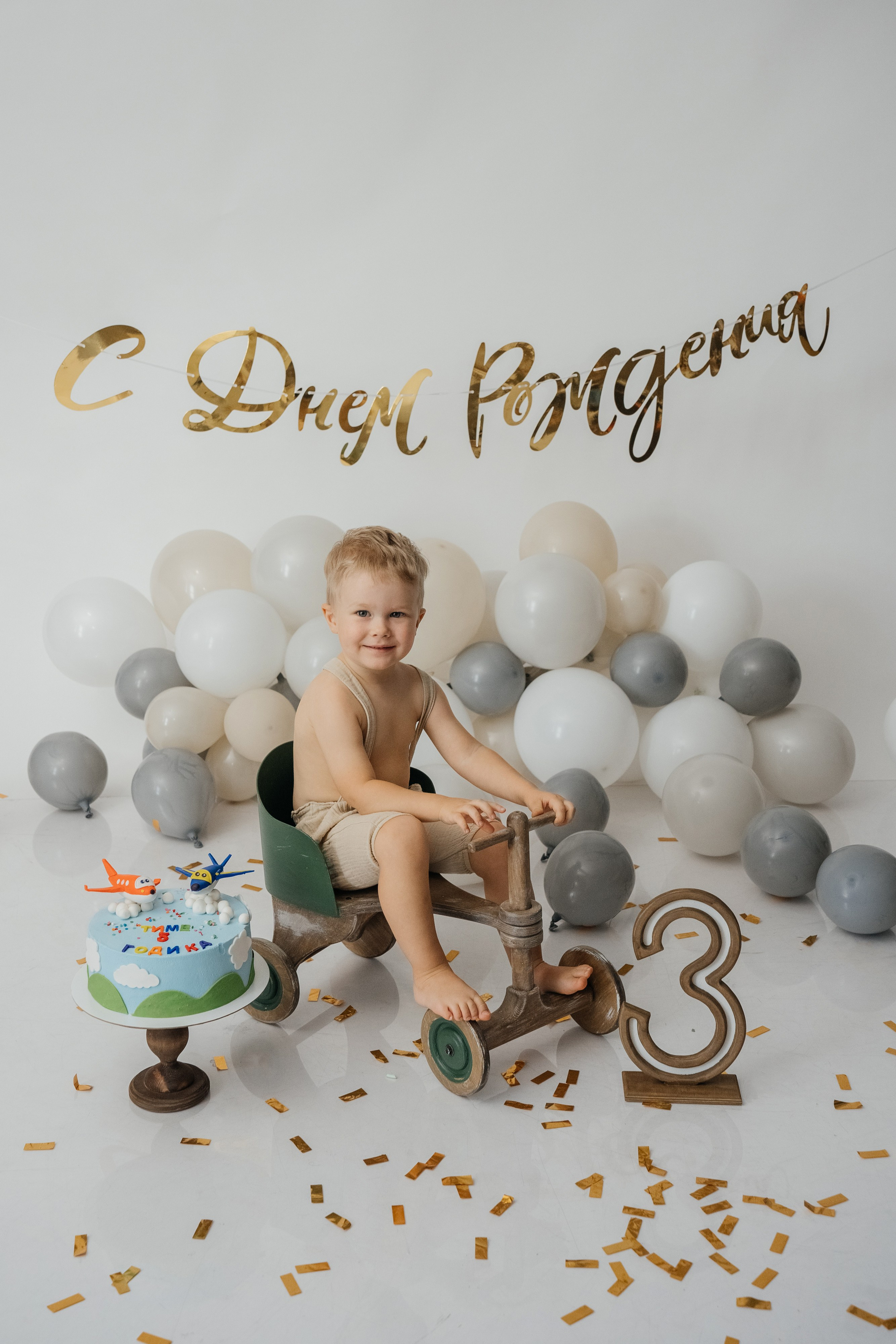 Детский гардероб. Лана Абрамян-Фотограф новорожденных и беременных в Новороссийске Анапе