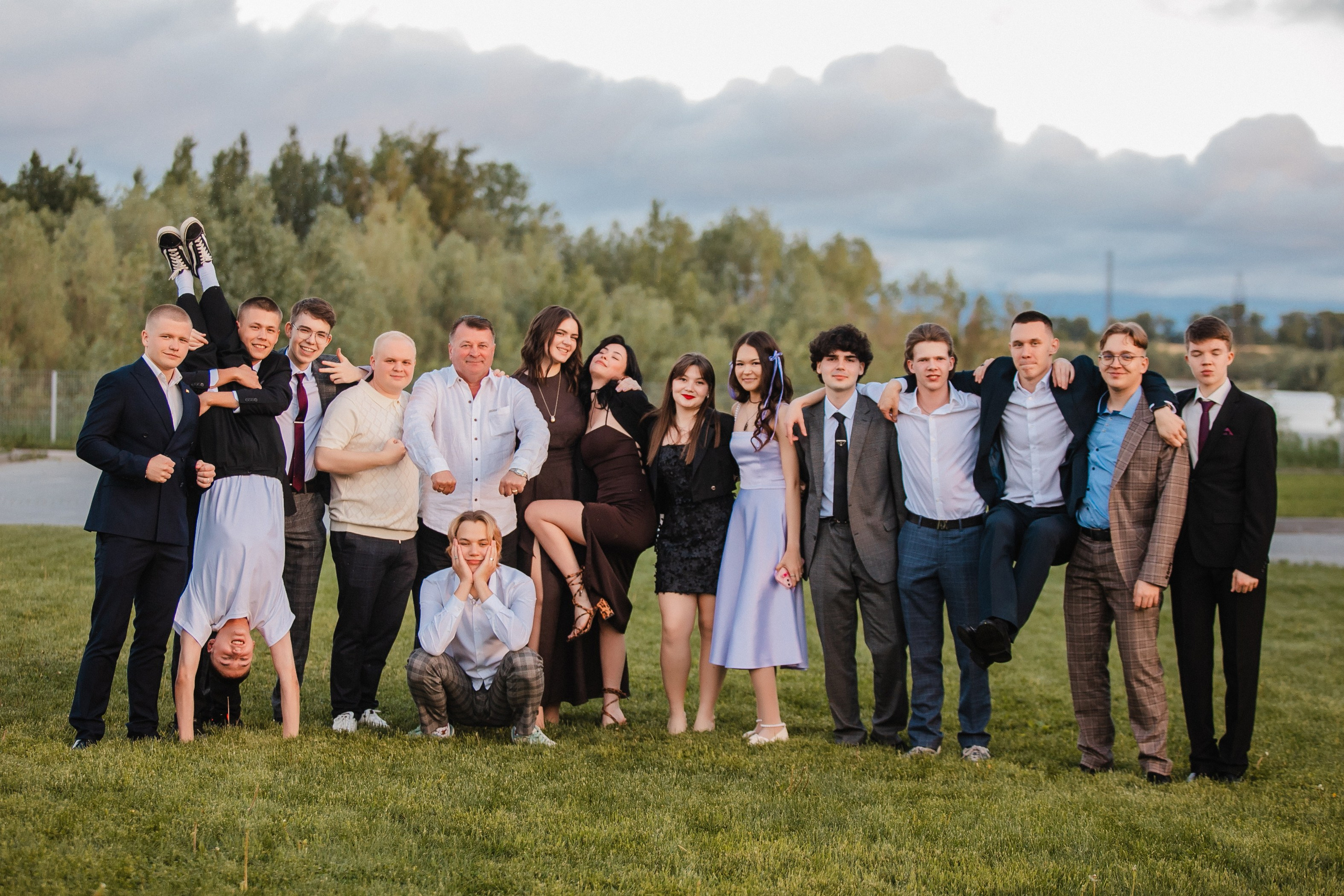 Выпускной Гимназия 1. Роман Урумбаев фотограф Нижневартовск
