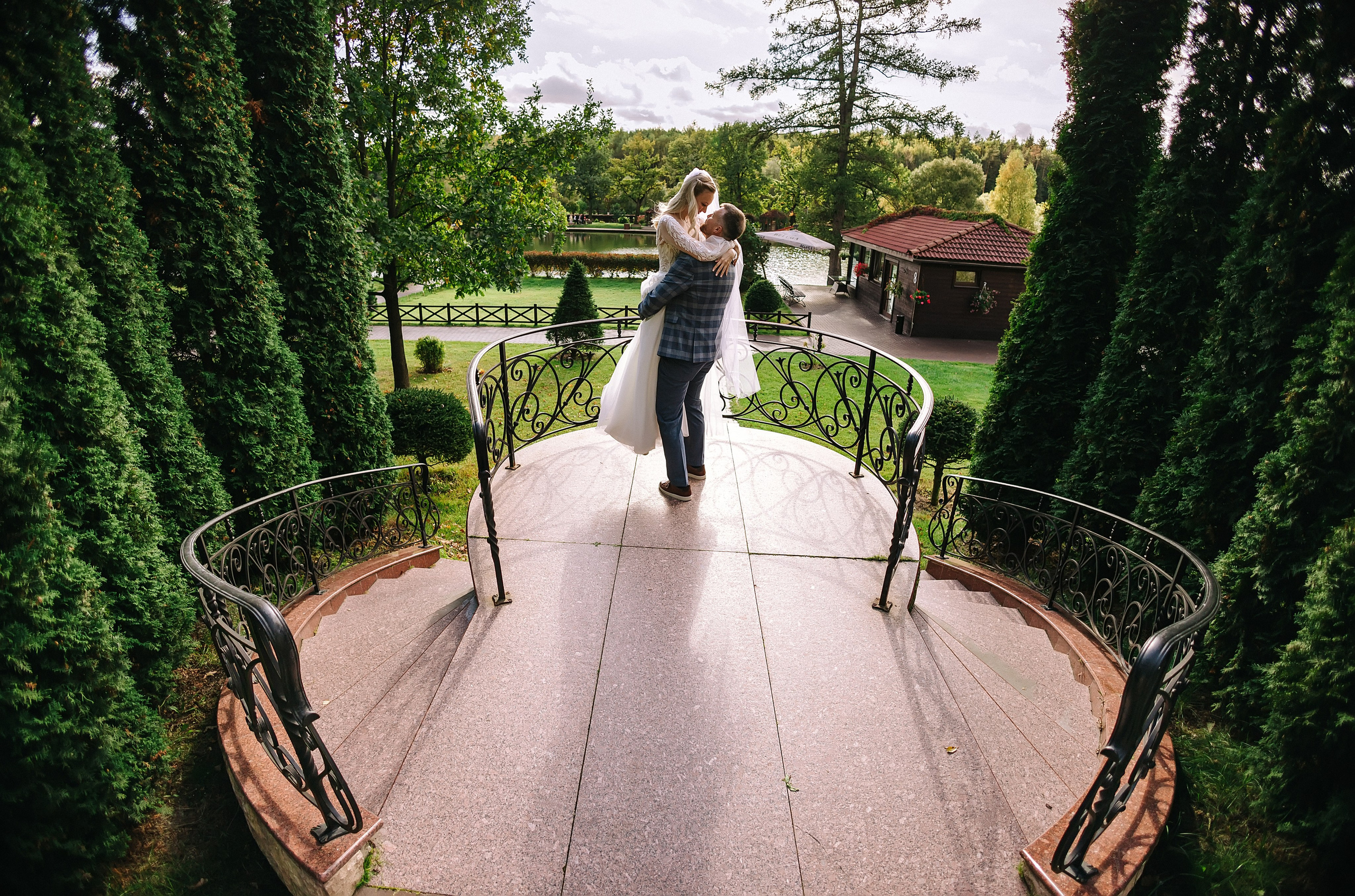 Чувства. Александр Антонов. Профессиональный свадебный, репортажный фотограф в Москве, Подольске. Фото+Видео на любой праздник