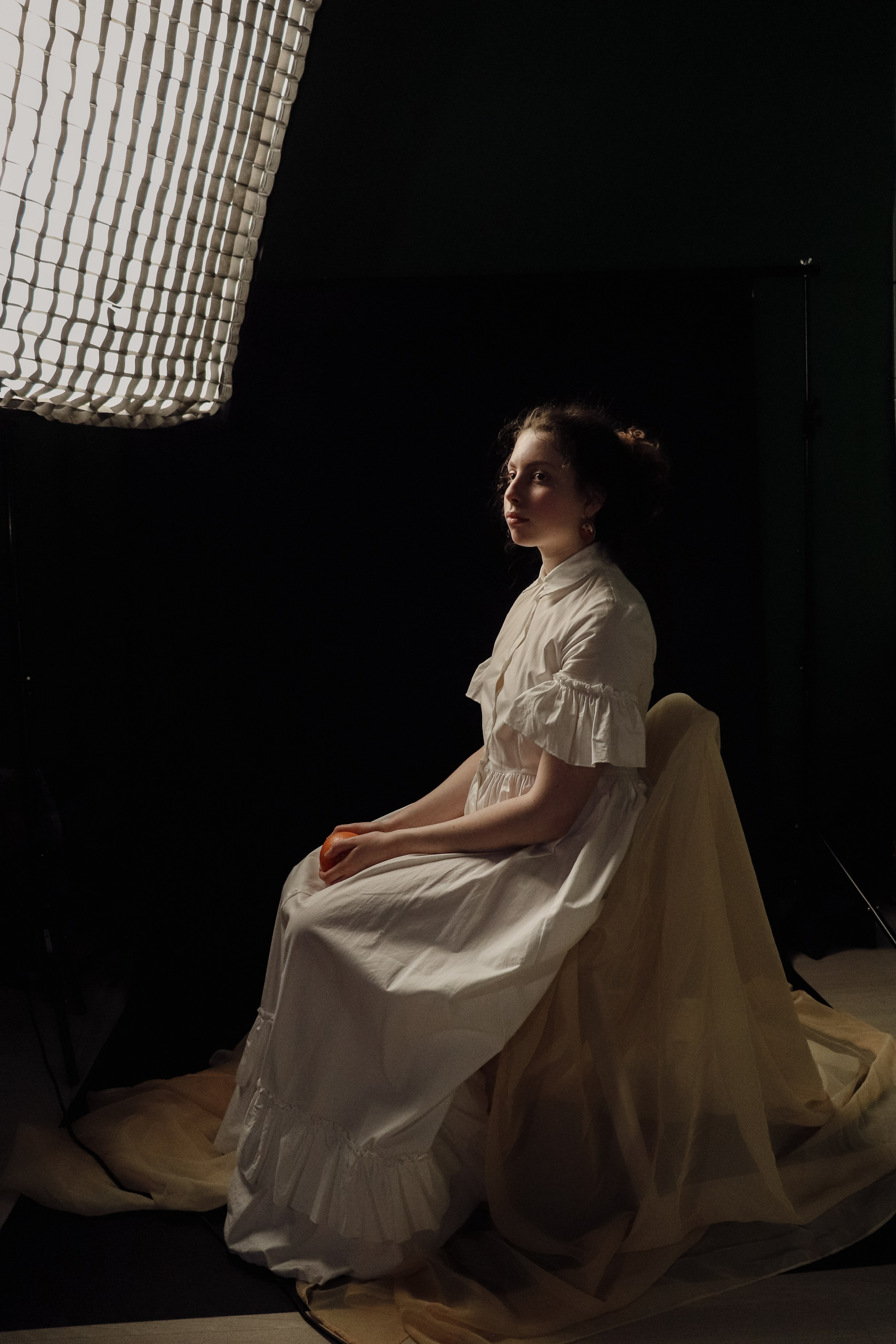 Арина и виноград. Ивентный фотограф в Санкт-Петербурге Олег Комков