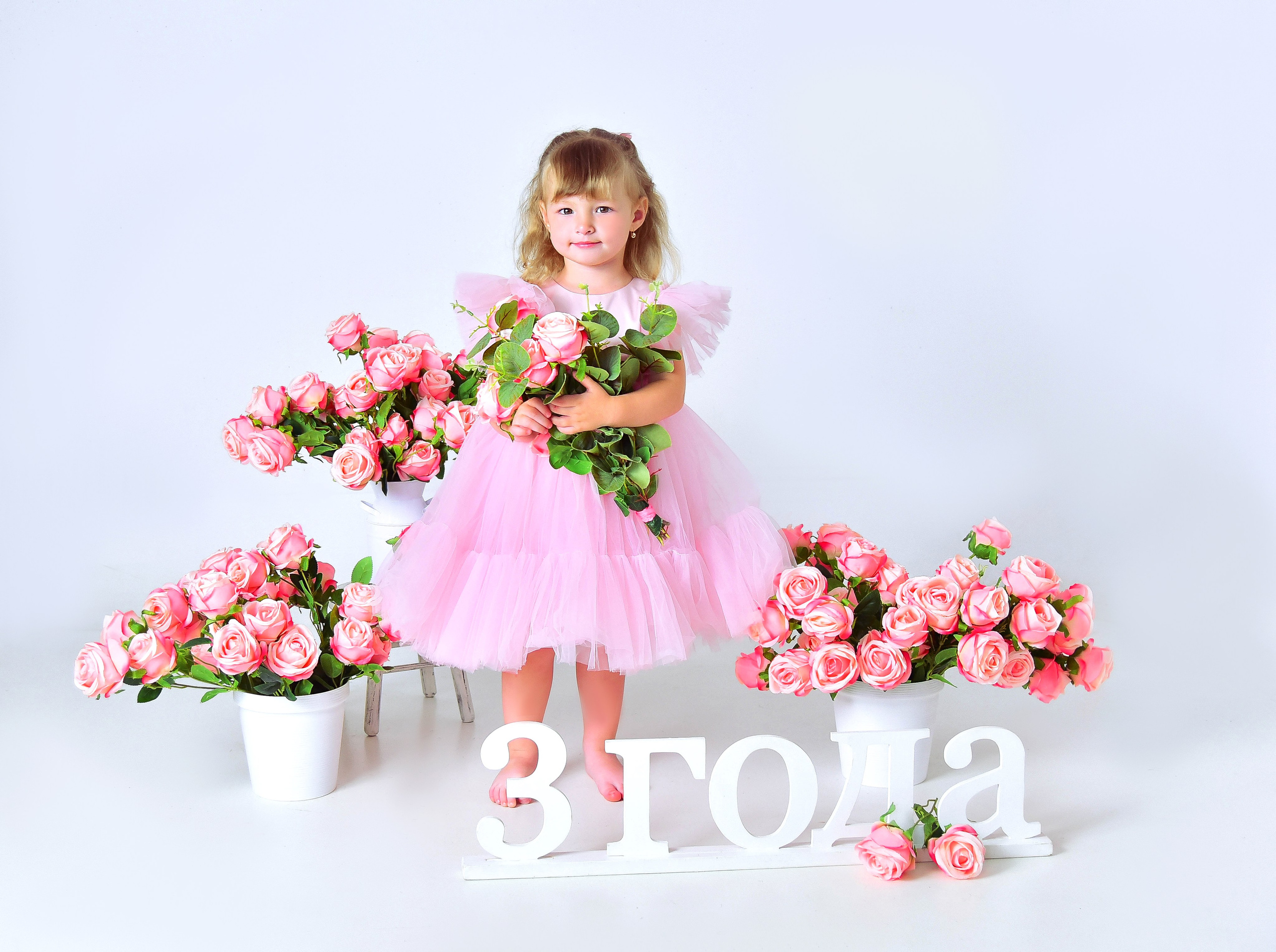 Малышки Антураж