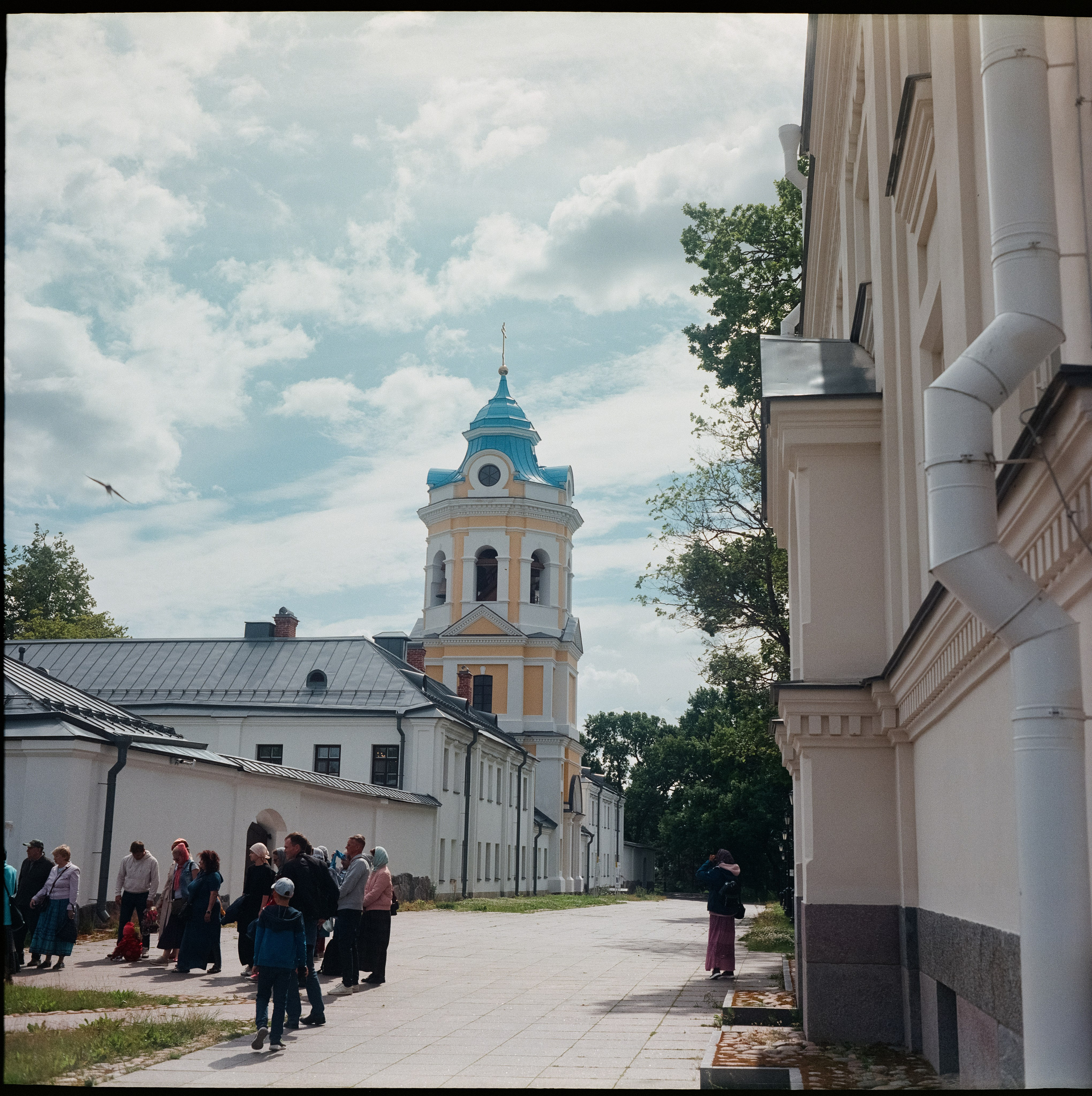 Коневский монастырь, остров Коневец / Super Fujica-6 / Fujifilm NPL 16