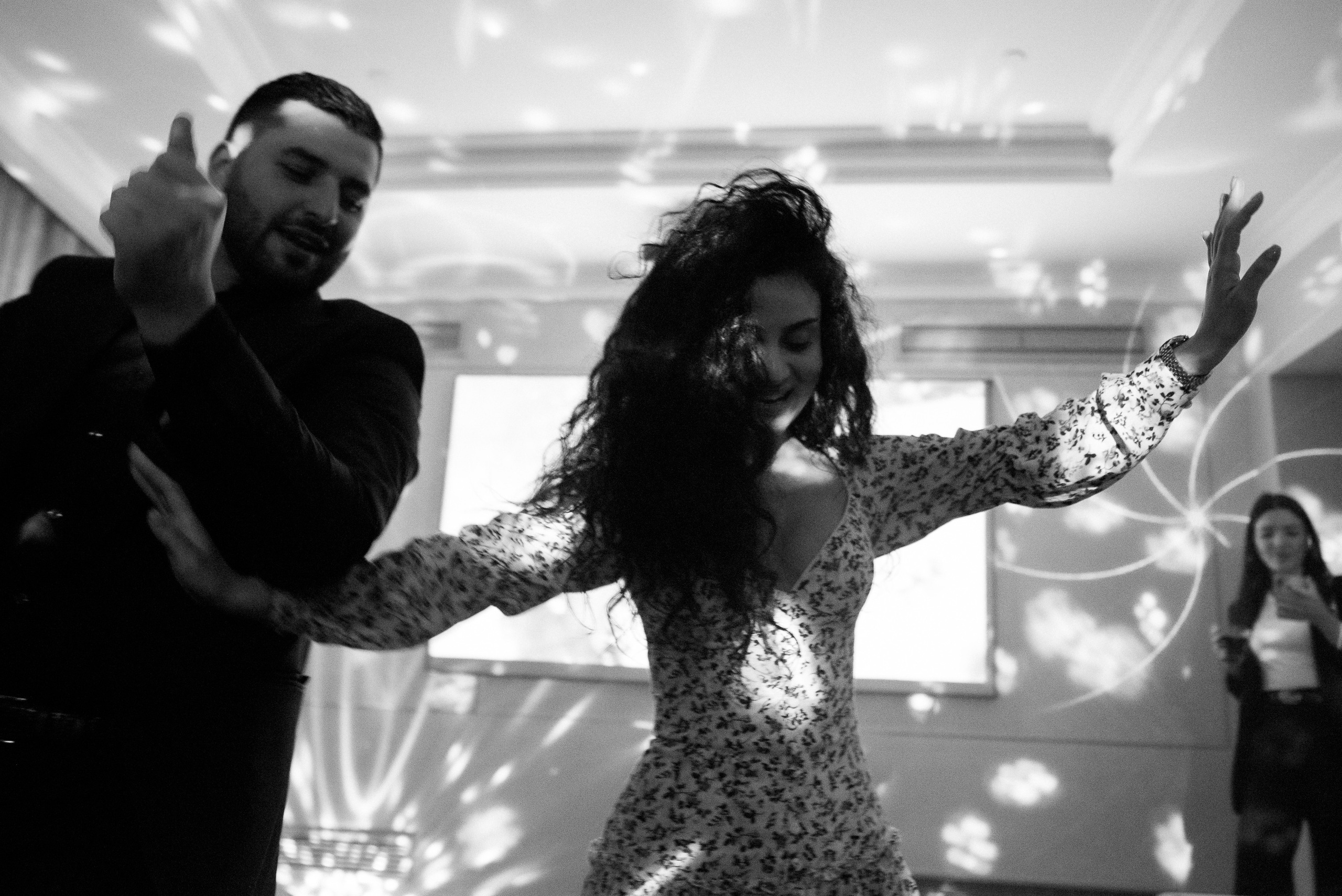 Фотосъёмка юбилея | Репортажный фотограф для частных мероприятий. Артём Савиных — профессиональный фотограф в Москве | Репортажи, свадьбы, портреты