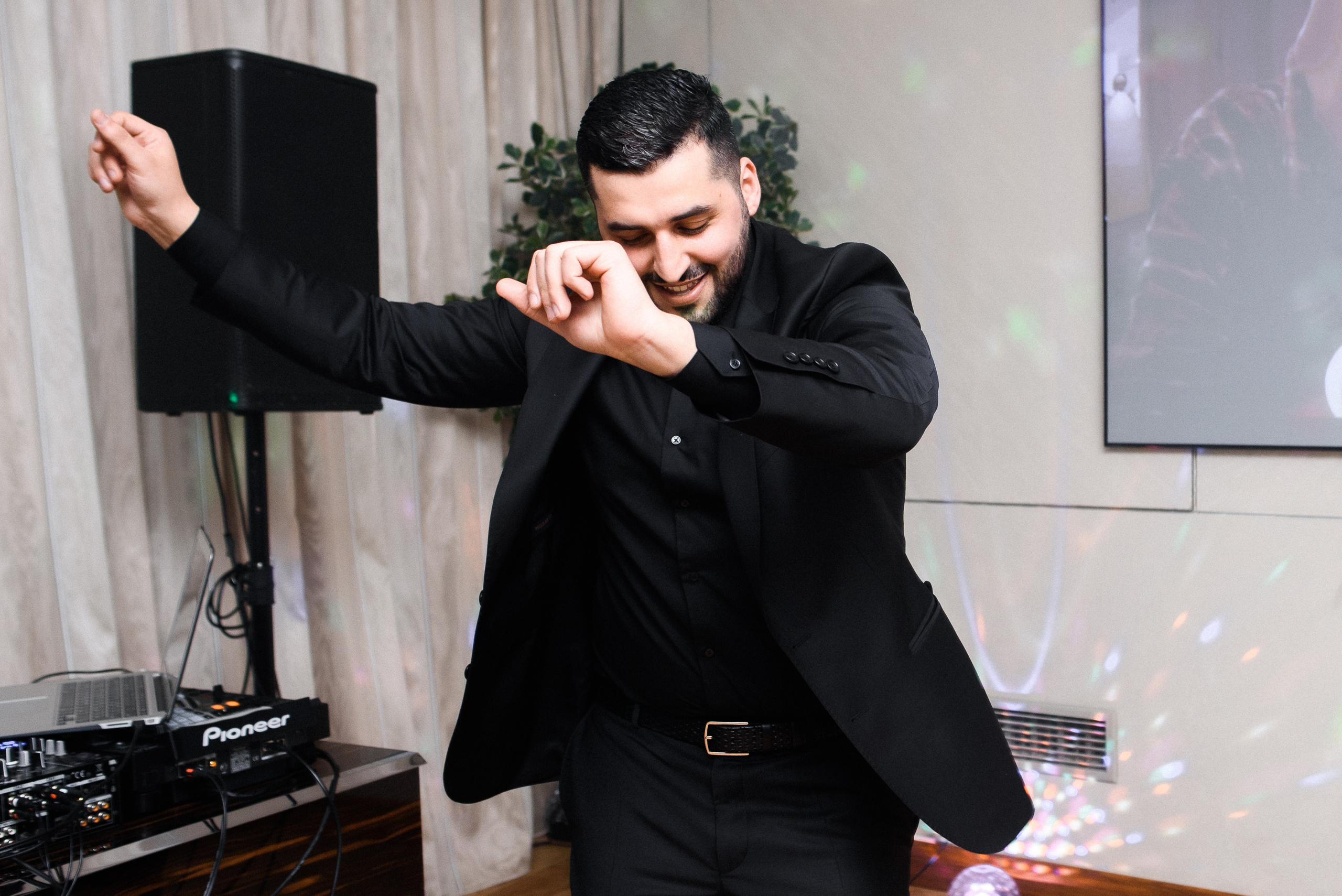 Фотосъёмка юбилея | Репортажный фотограф для частных мероприятий. Артём Савиных — профессиональный фотограф в Москве | Репортажи, свадьбы, портреты