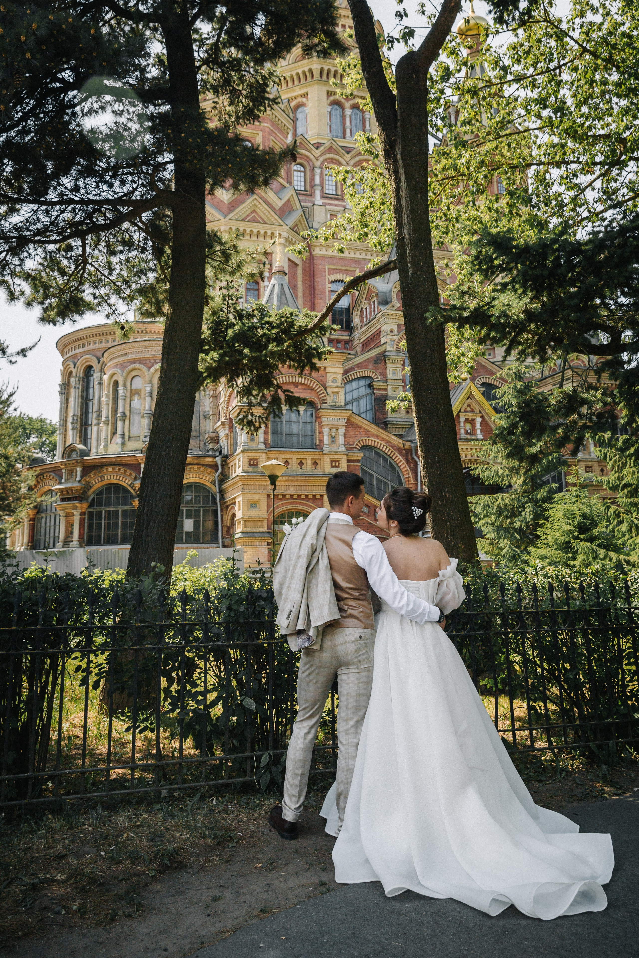 ДВОРЕЦ № 4 Петергоф | Июль, Нижний парк. Свадебный фотограф в Санкт-Петербурге Полина Корзухина