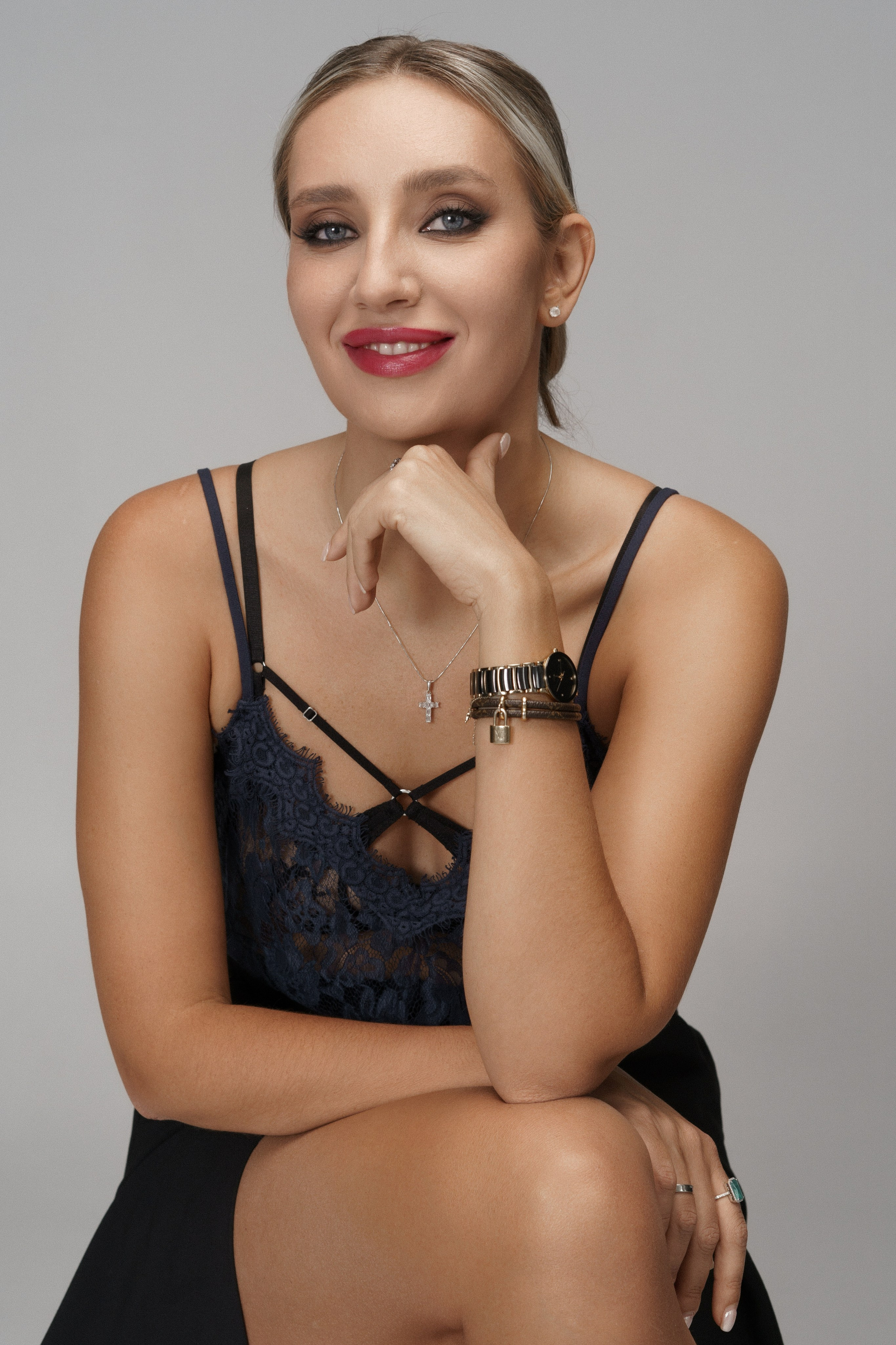 Оля. Главная