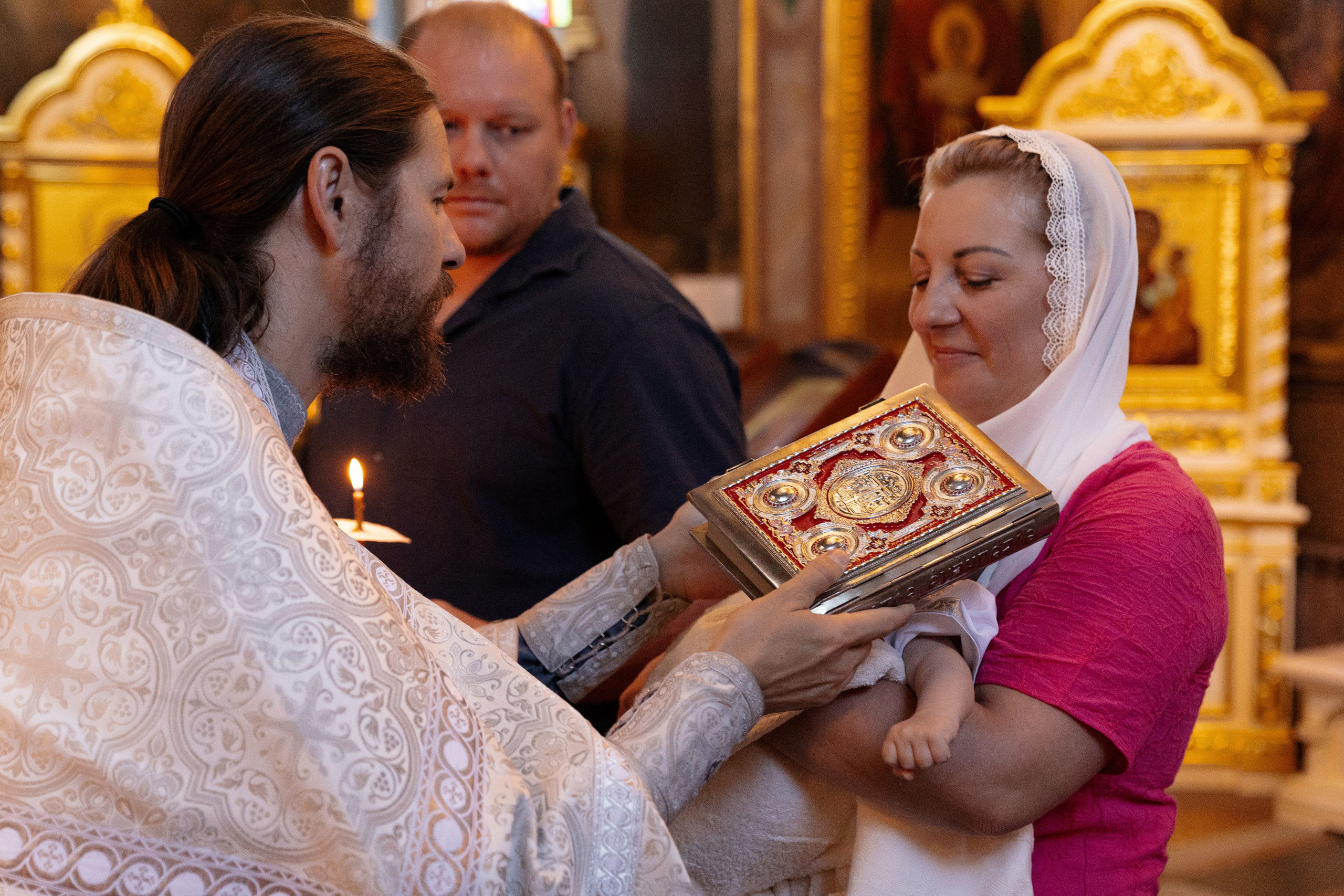 Крещение в Церкви иконы Божией Матери Целительницы. Свадебный фотограф и видеограф Краснодар, Ростов, Сочи, Новороссийск