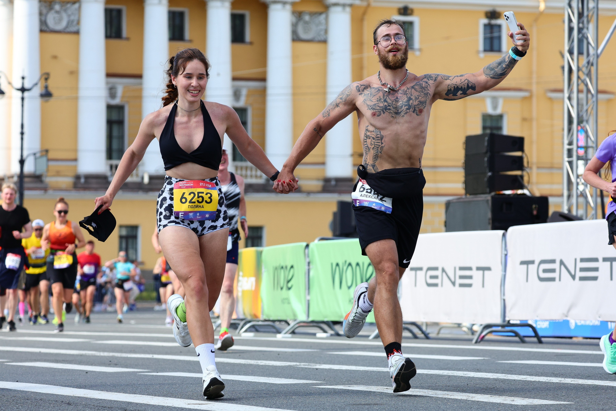 Полумарафон СПБ 2025. Спортивный фотограф в Санкт-Петербурге Илья Vacool