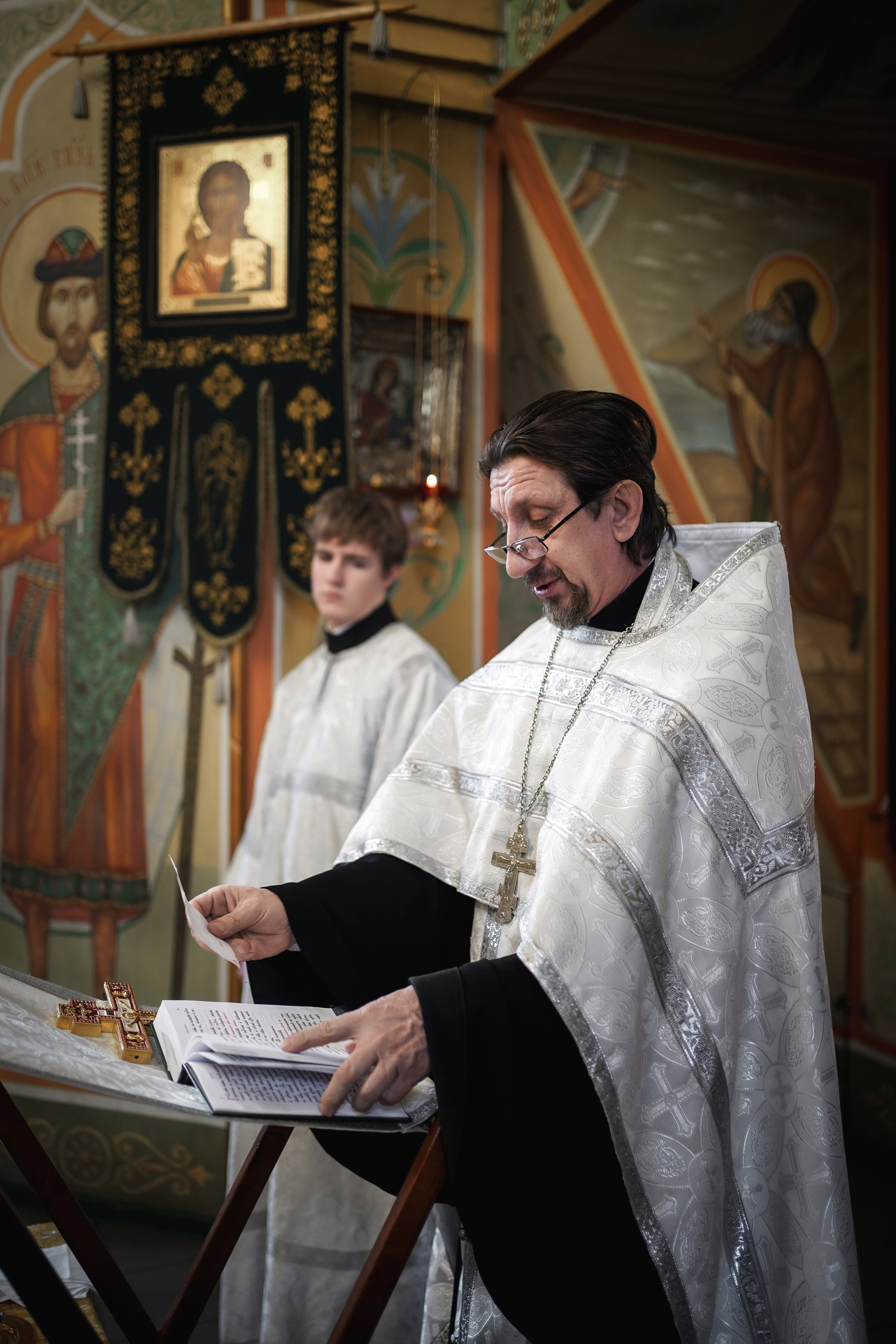 Венчание в Троицком храме. Свадебный фотограф в Ростове-на-Дону. Таинство Крещения и Венчания, семейные фотосессии. Алёна Чёботова