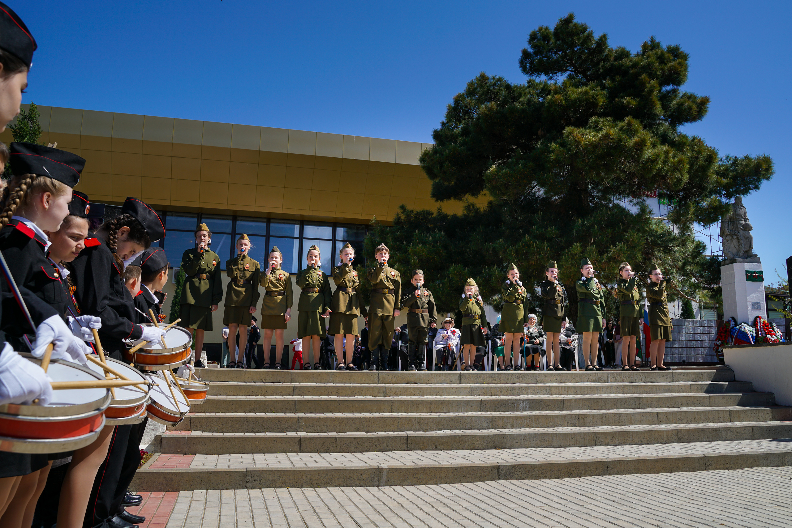Праздничный парад 9 мая. Жизнь курорта Кабардинка в фотографиях