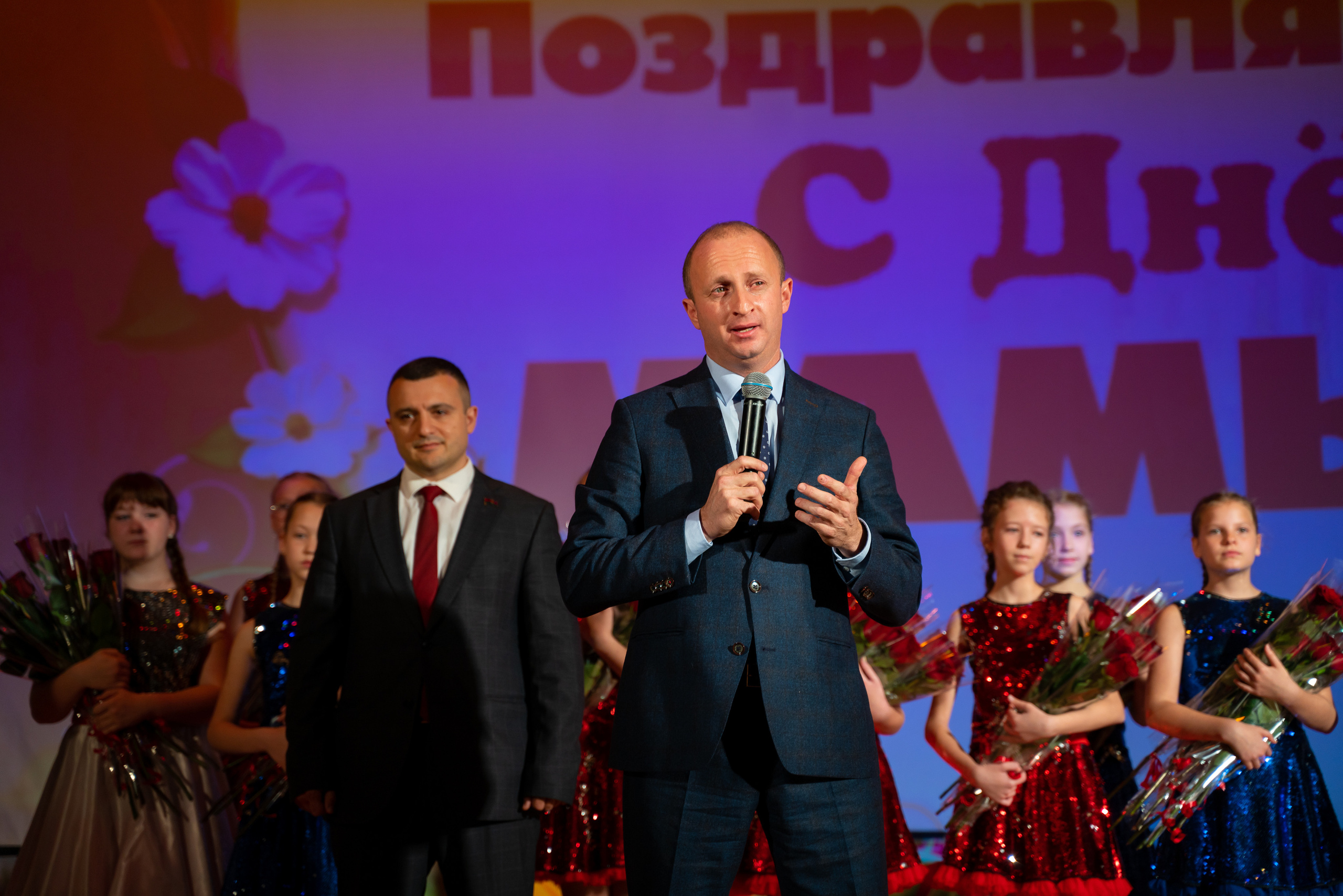 День матери. Кабардинка. Жизнь курорта Кабардинка в фотографиях