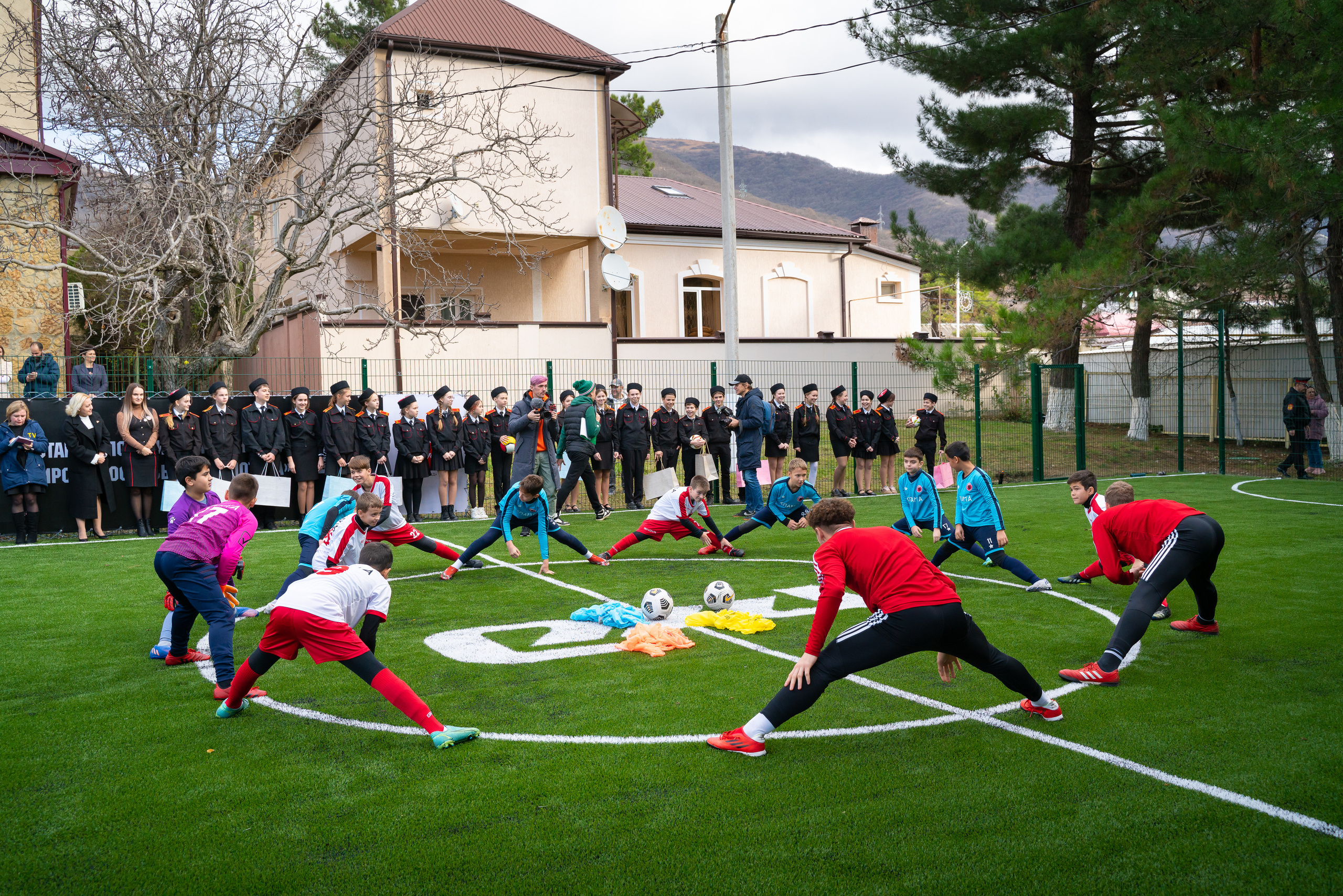 Открытие футбольного поля. Жизнь курорта Кабардинка в фотографиях