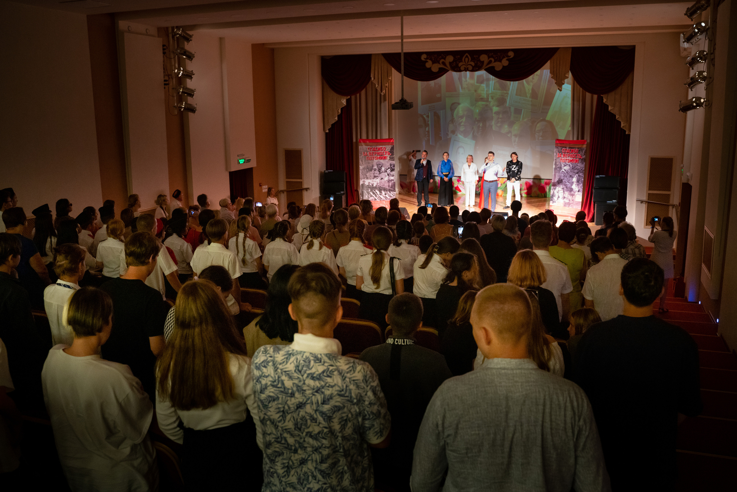 Вечер памяти. Лановой. Жизнь курорта Кабардинка в фотографиях