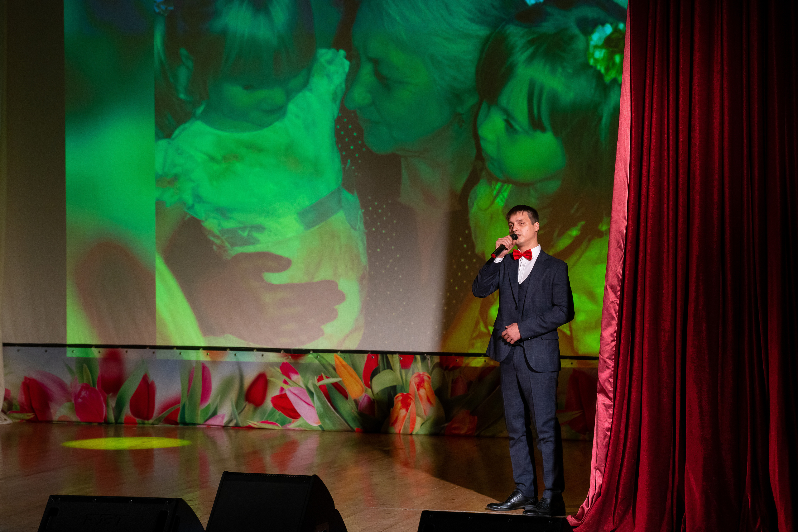 День матери. Кабардинка. Жизнь курорта Кабардинка в фотографиях