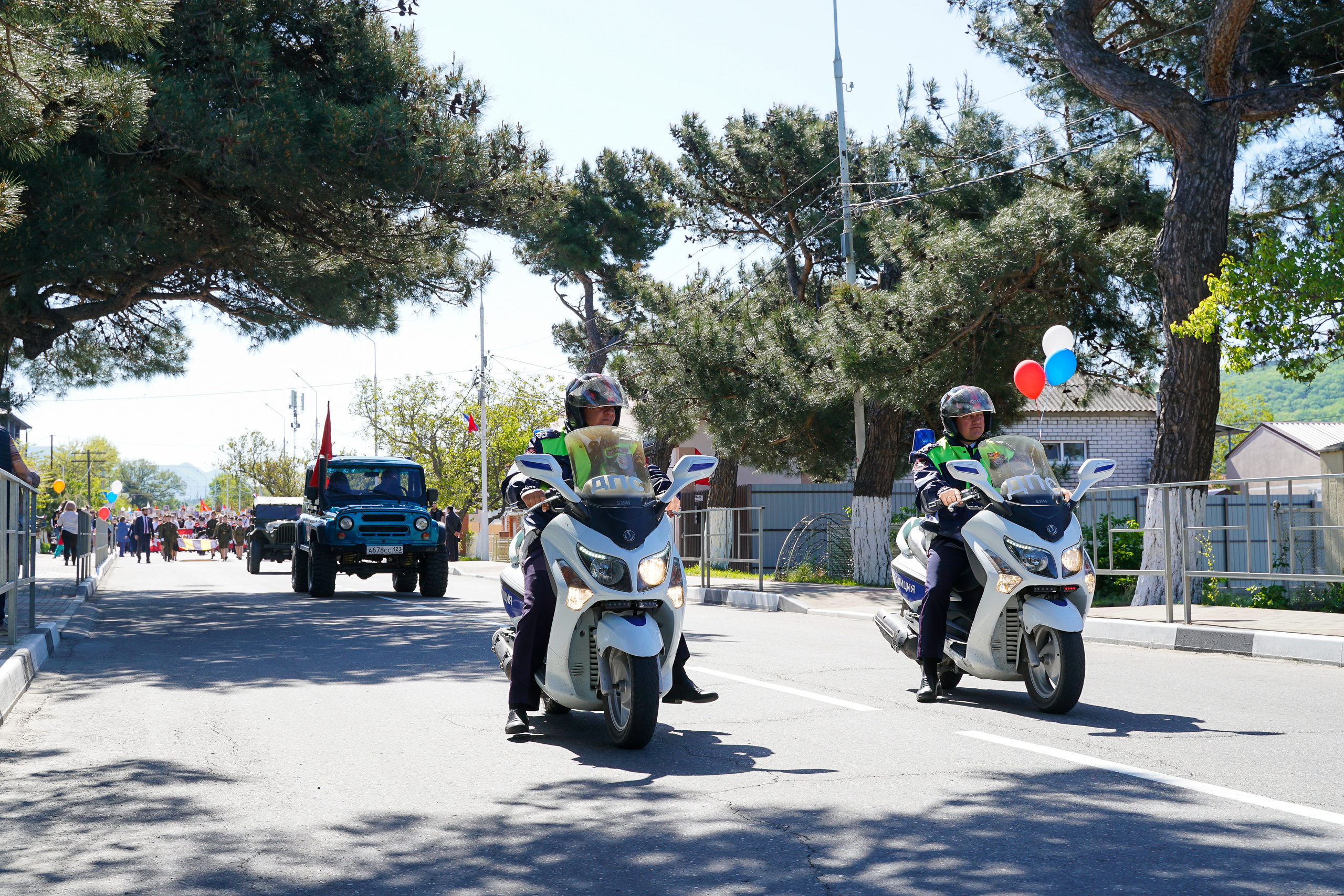 Праздничный парад 9 мая. Жизнь курорта Кабардинка в фотографиях