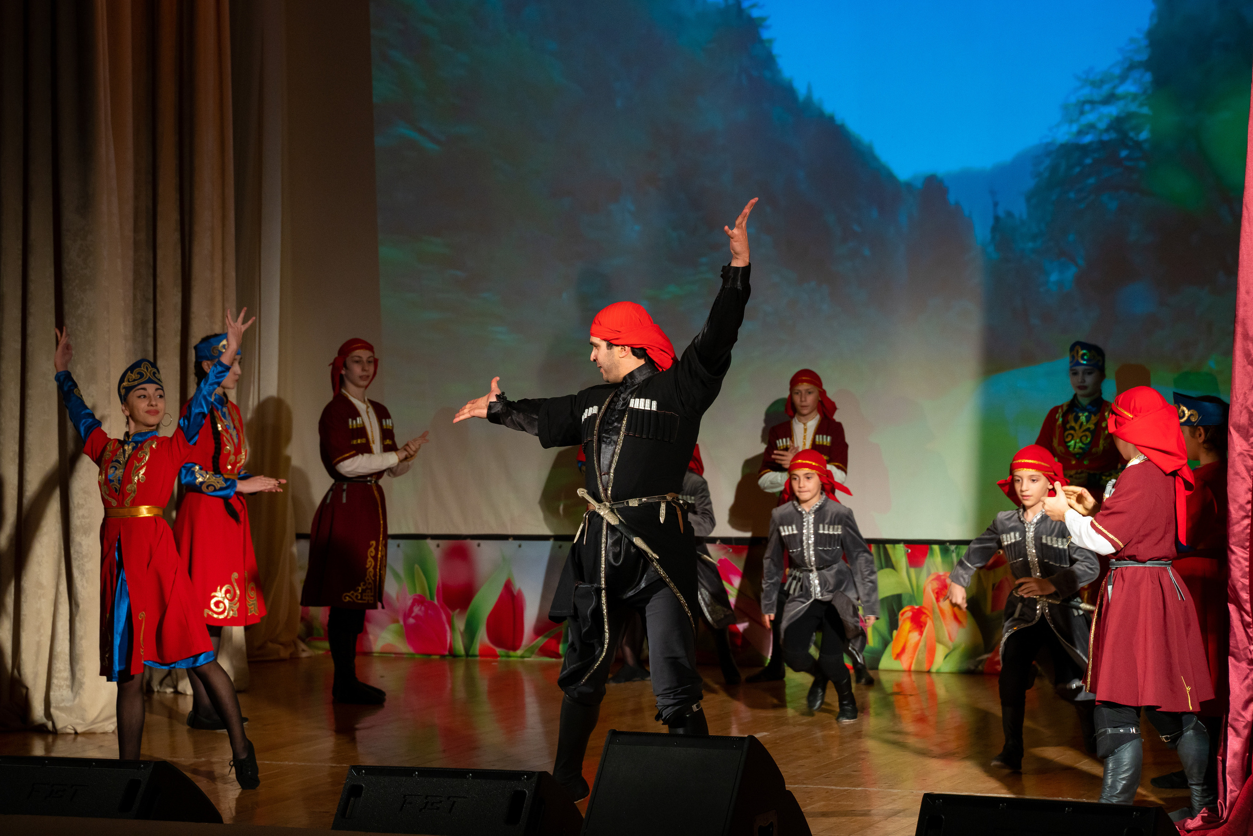 День матери. Кабардинка. Жизнь курорта Кабардинка в фотографиях