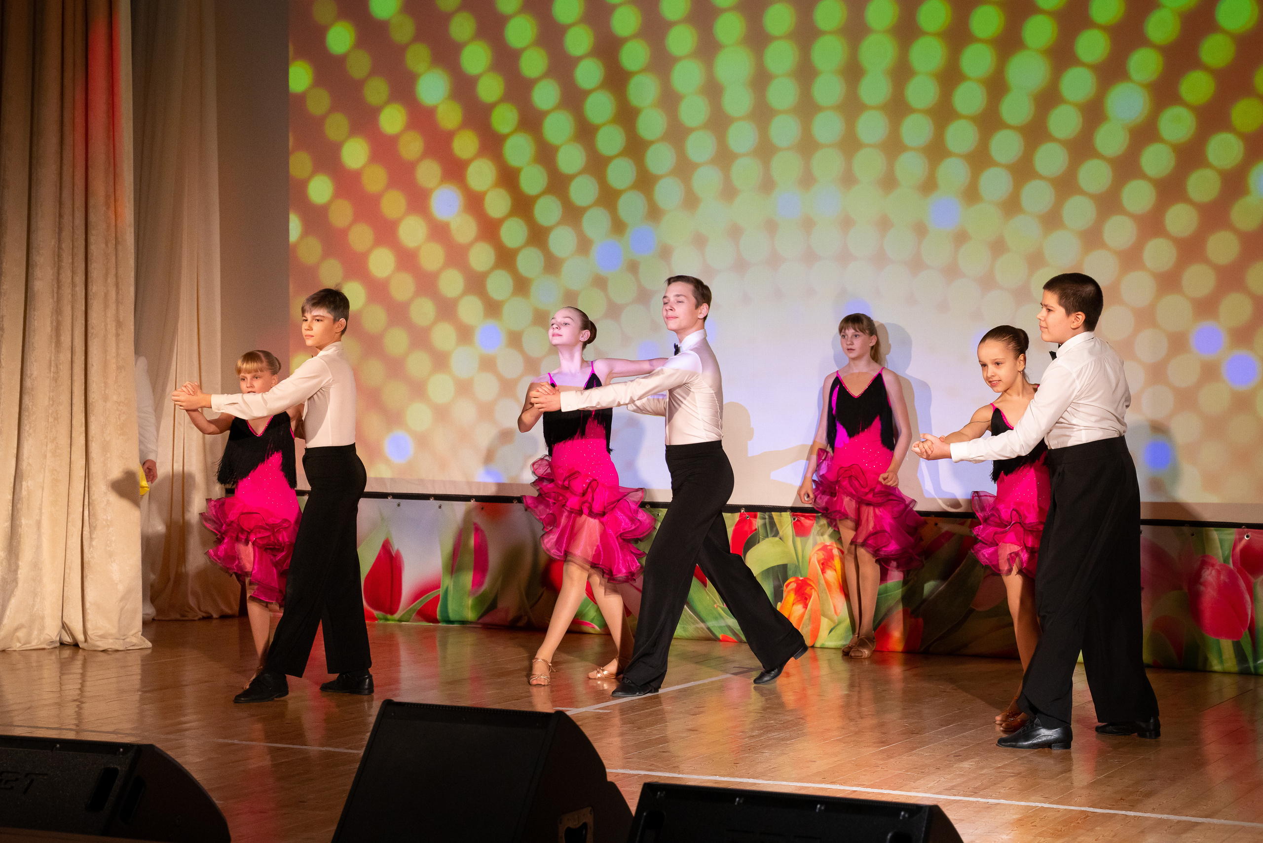 Концерт к 8 марта, ДК Кабардинка. Жизнь курорта Кабардинка в фотографиях