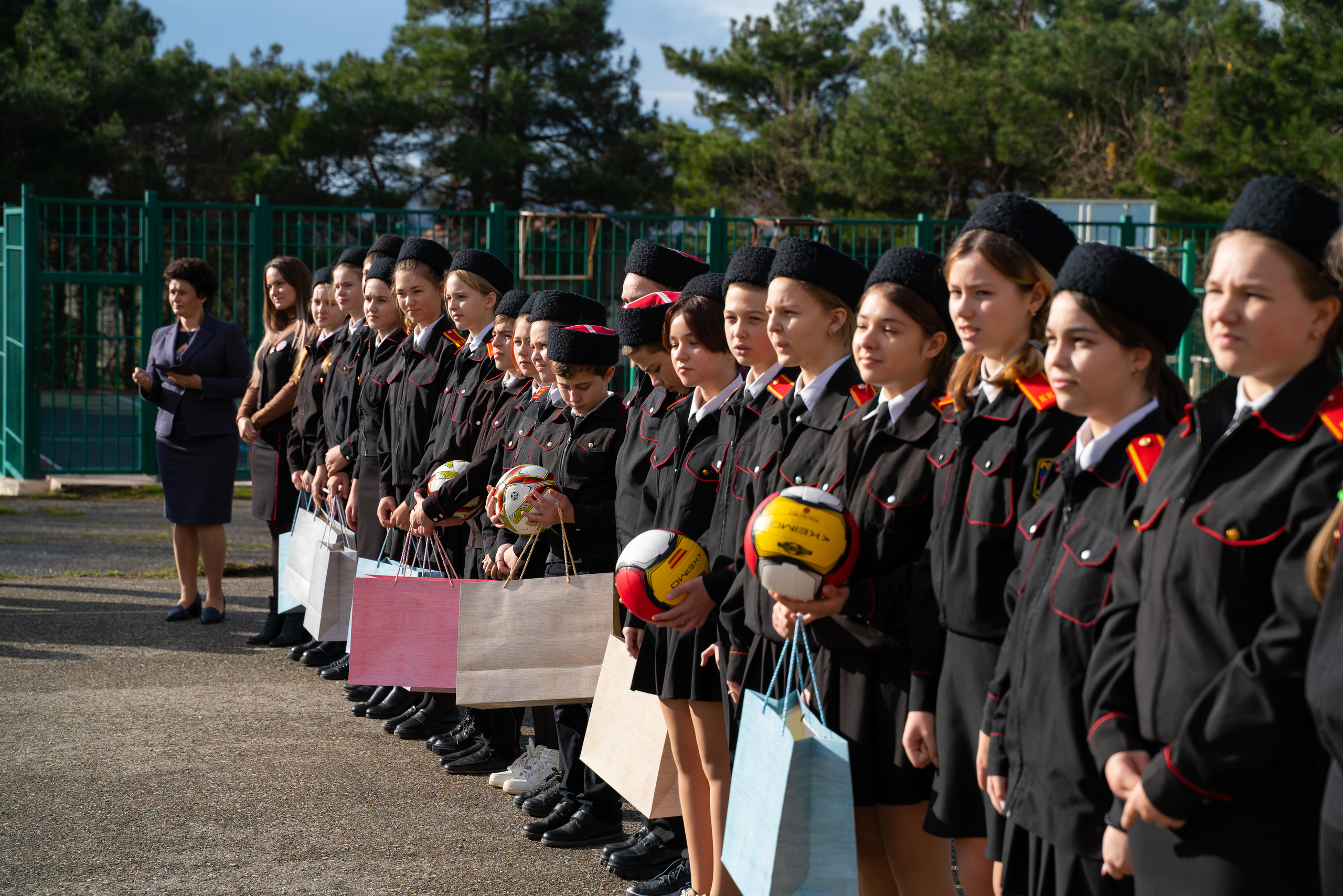 Открытие футбольного поля. Жизнь курорта Кабардинка в фотографиях