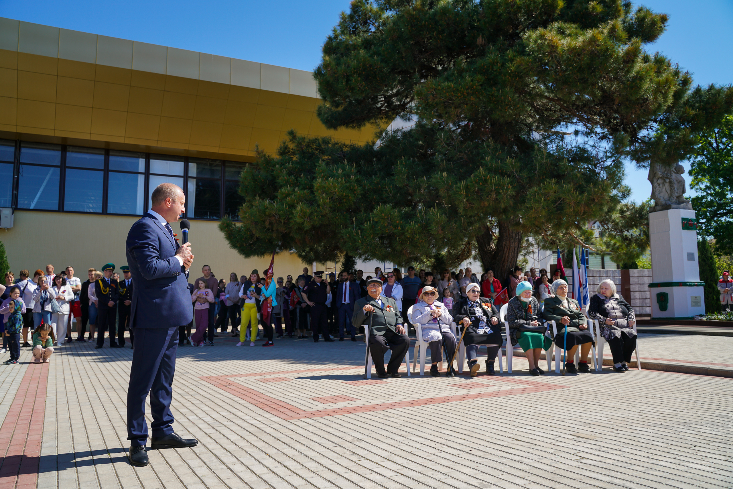 Праздничный парад 9 мая. Жизнь курорта Кабардинка в фотографиях