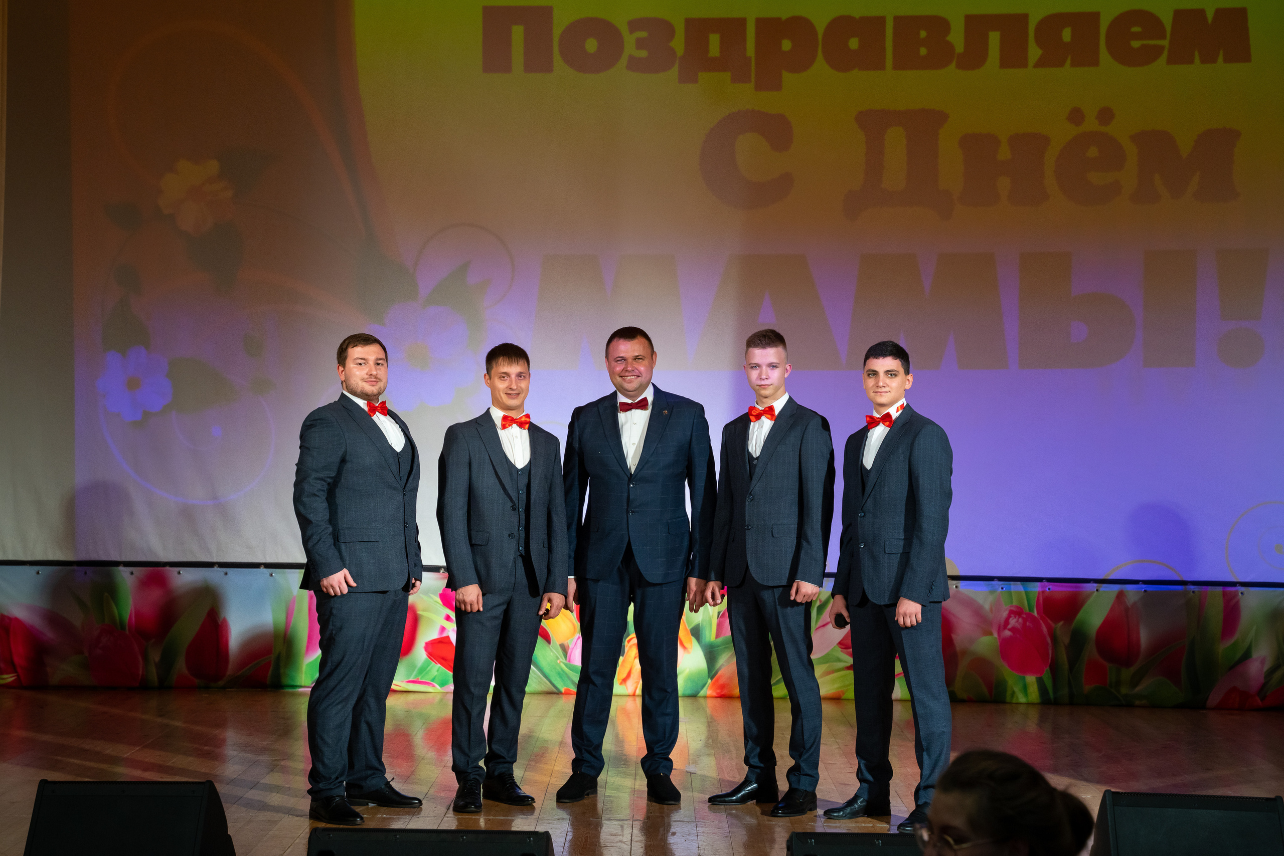 День матери. Кабардинка. Жизнь курорта Кабардинка в фотографиях