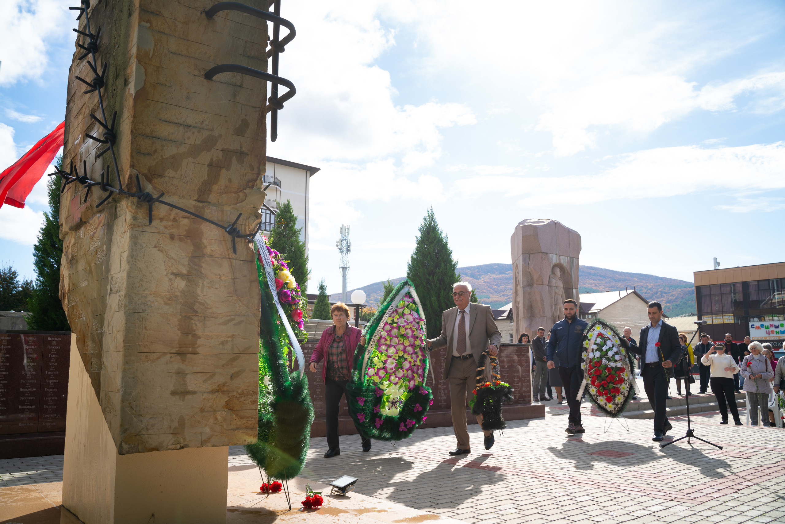 День памяти жертв политических репрессий. Жизнь курорта Кабардинка в фотографиях