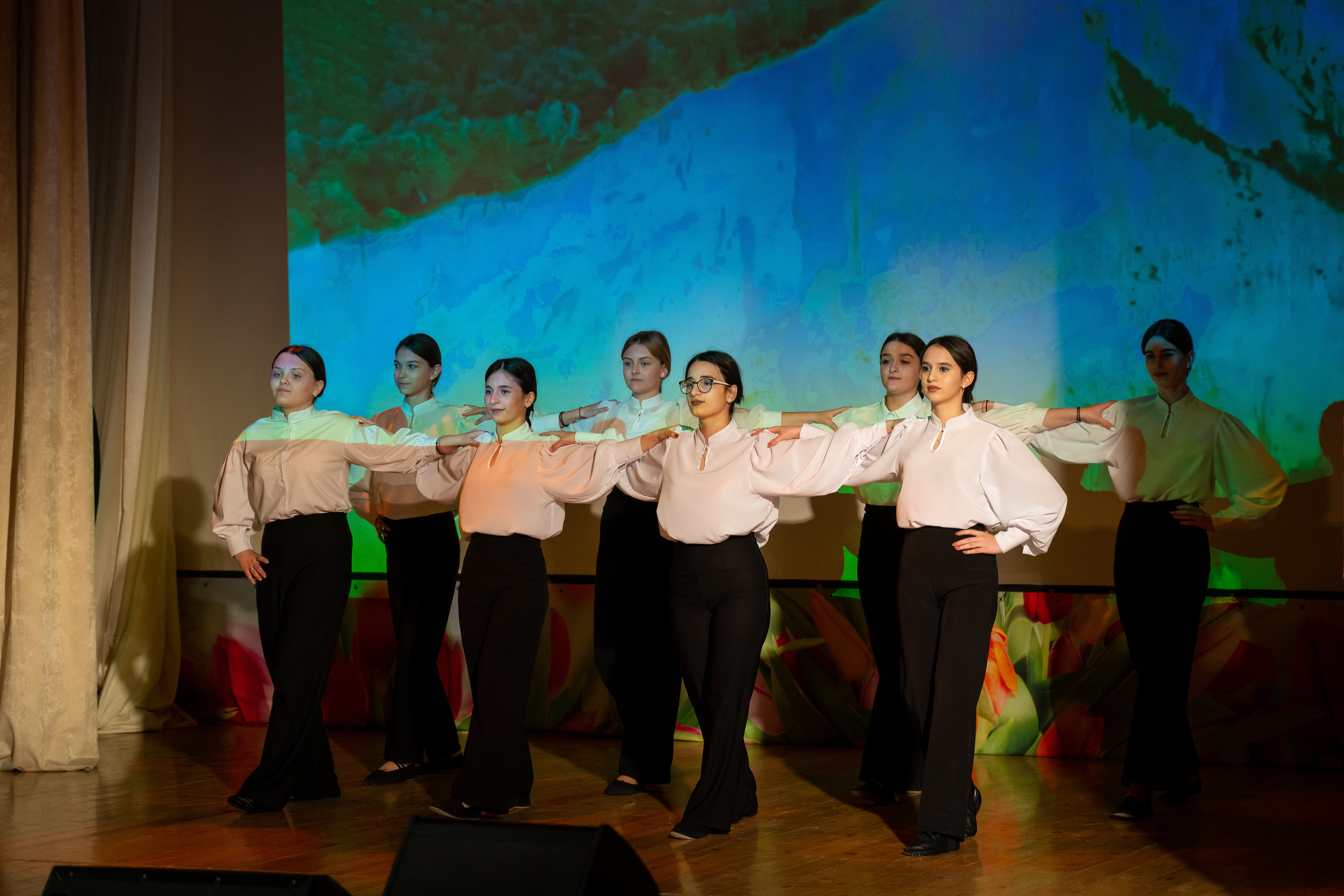 День матери. Кабардинка. Жизнь курорта Кабардинка в фотографиях