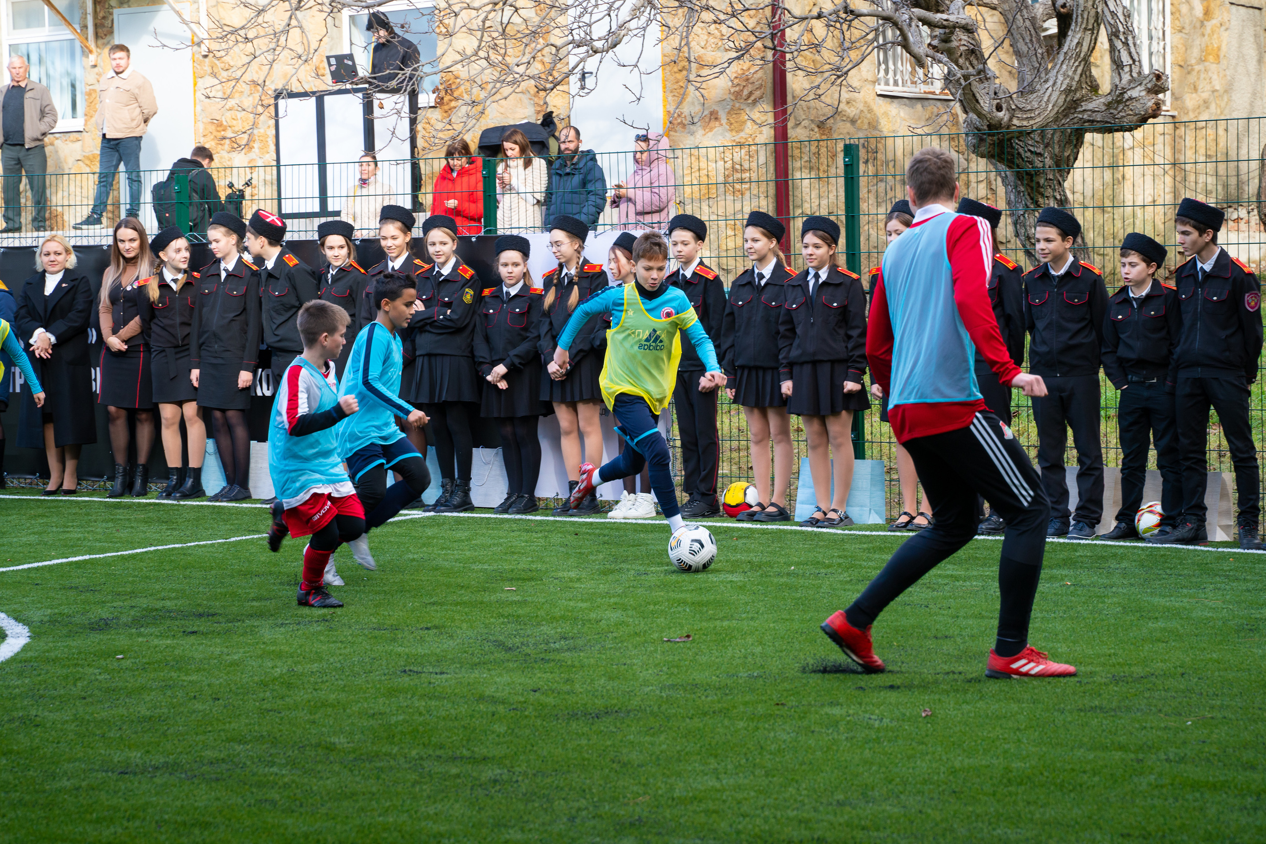 Открытие футбольного поля. Жизнь курорта Кабардинка в фотографиях