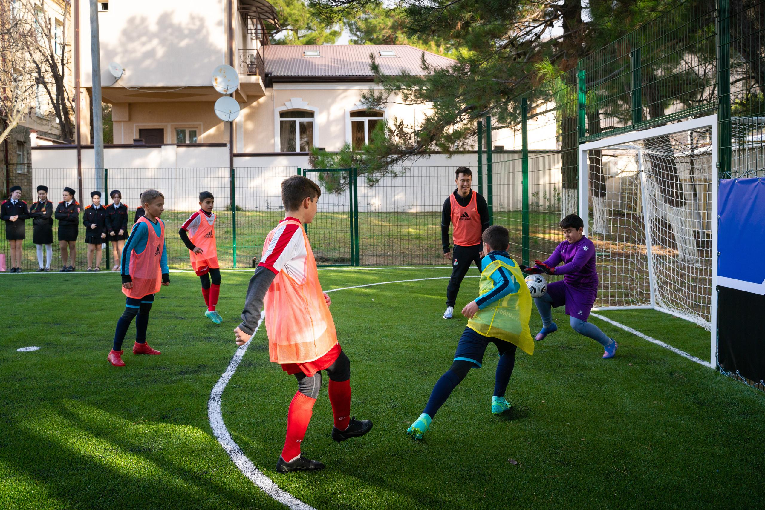 Открытие футбольного поля. Жизнь курорта Кабардинка в фотографиях