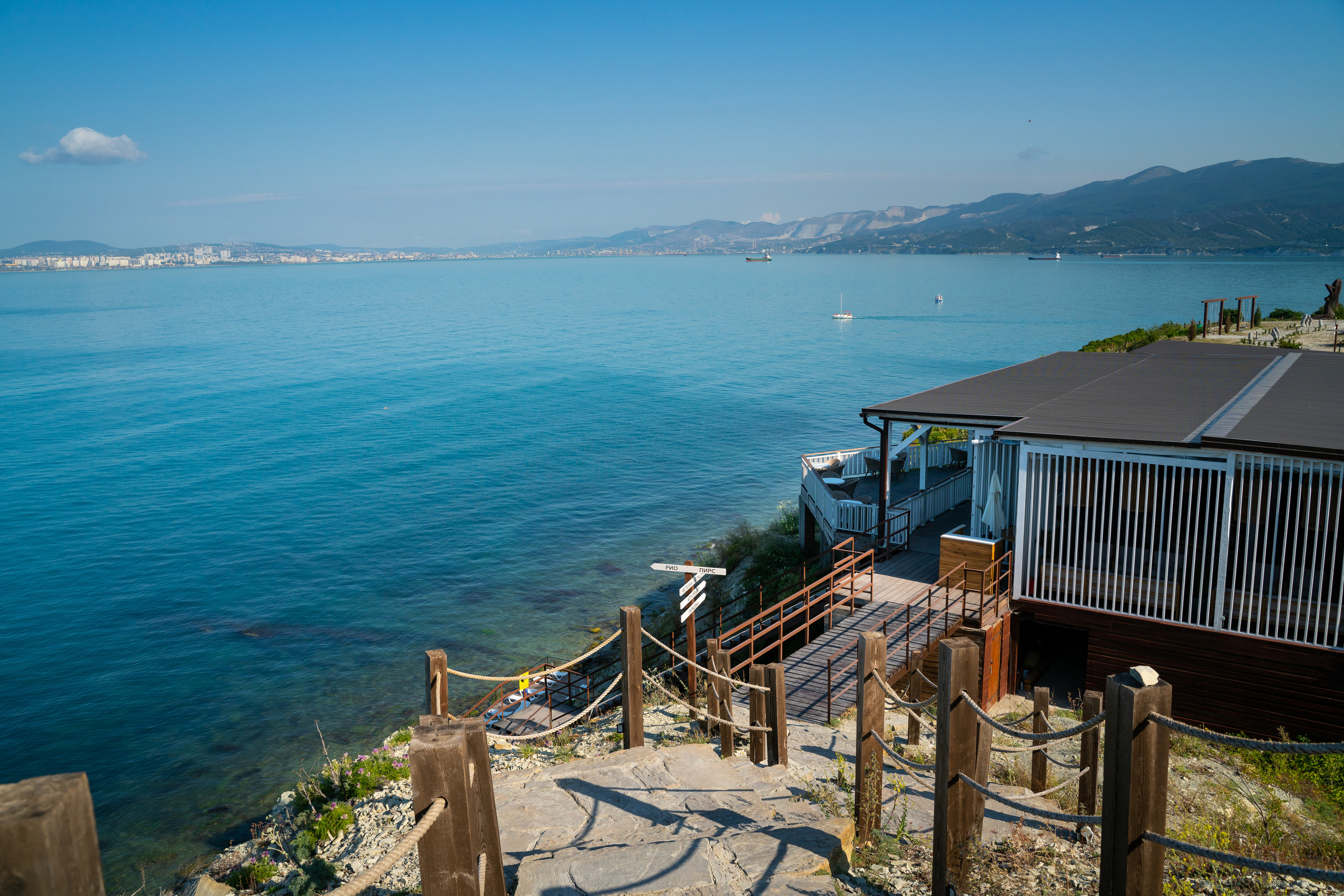 Виды Кабардинки. Жизнь курорта Кабардинка в фотографиях