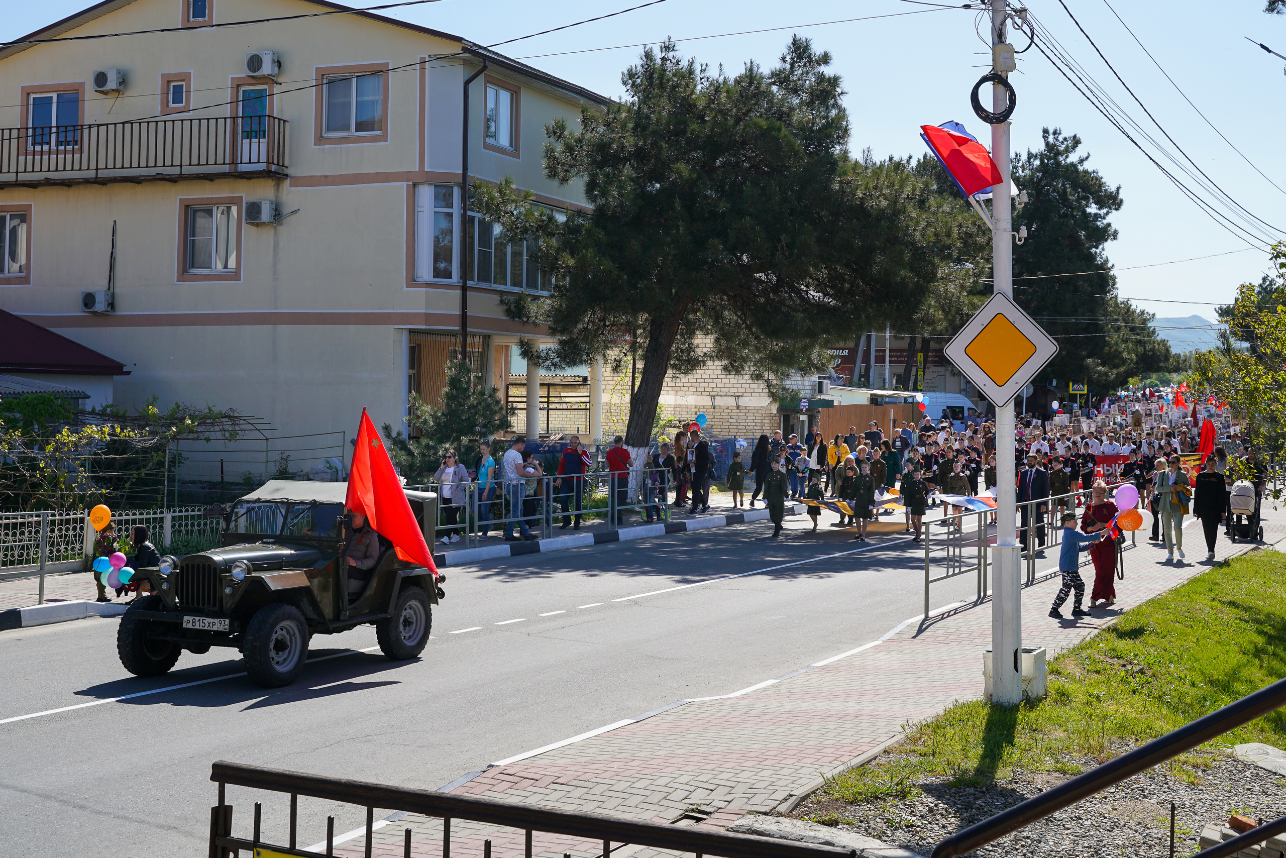 Праздничный парад 9 мая. Жизнь курорта Кабардинка в фотографиях