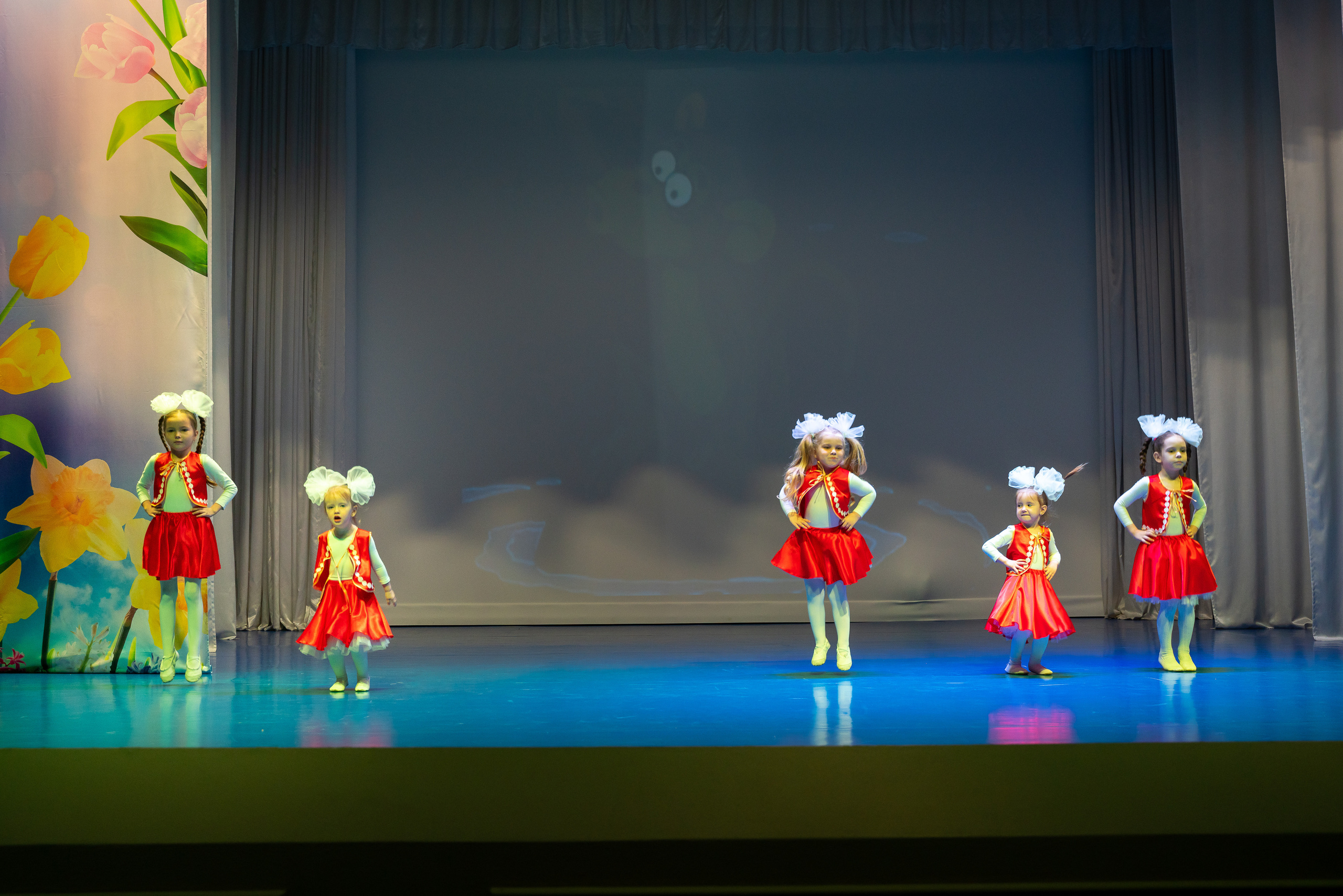 Концерт к 8 марта. Марьина роща. Жизнь курорта Кабардинка в фотографиях