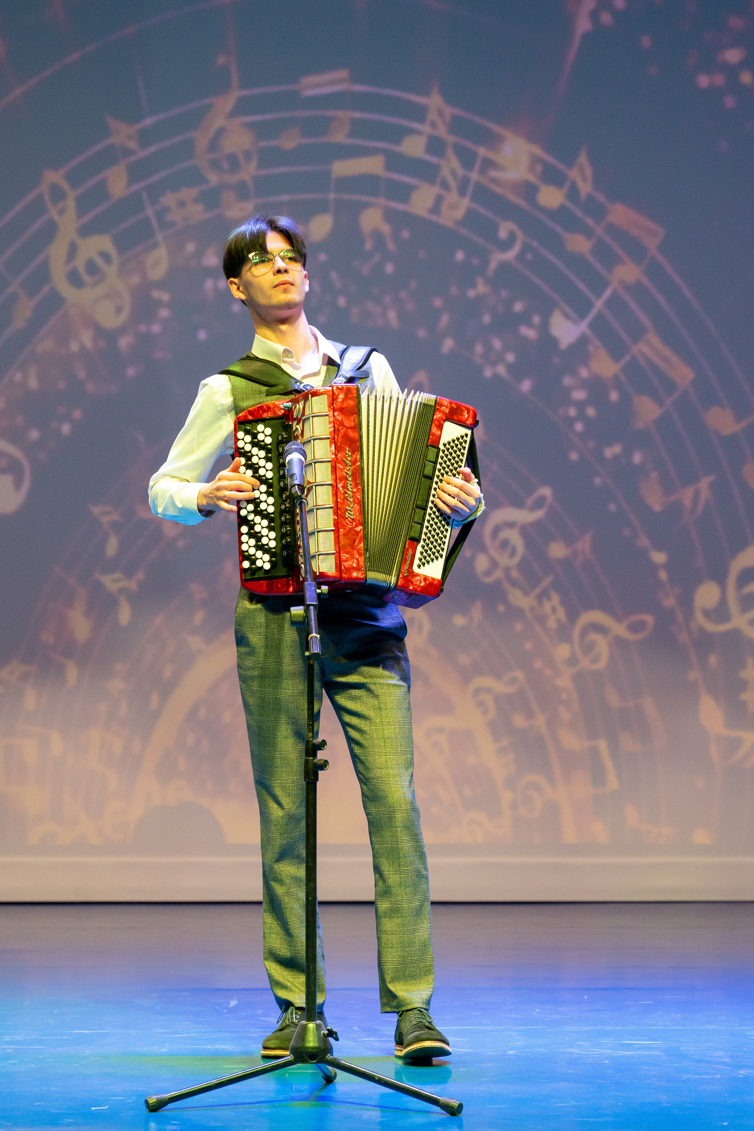 Концерт к 8 марта. Марьина роща. Жизнь курорта Кабардинка в фотографиях