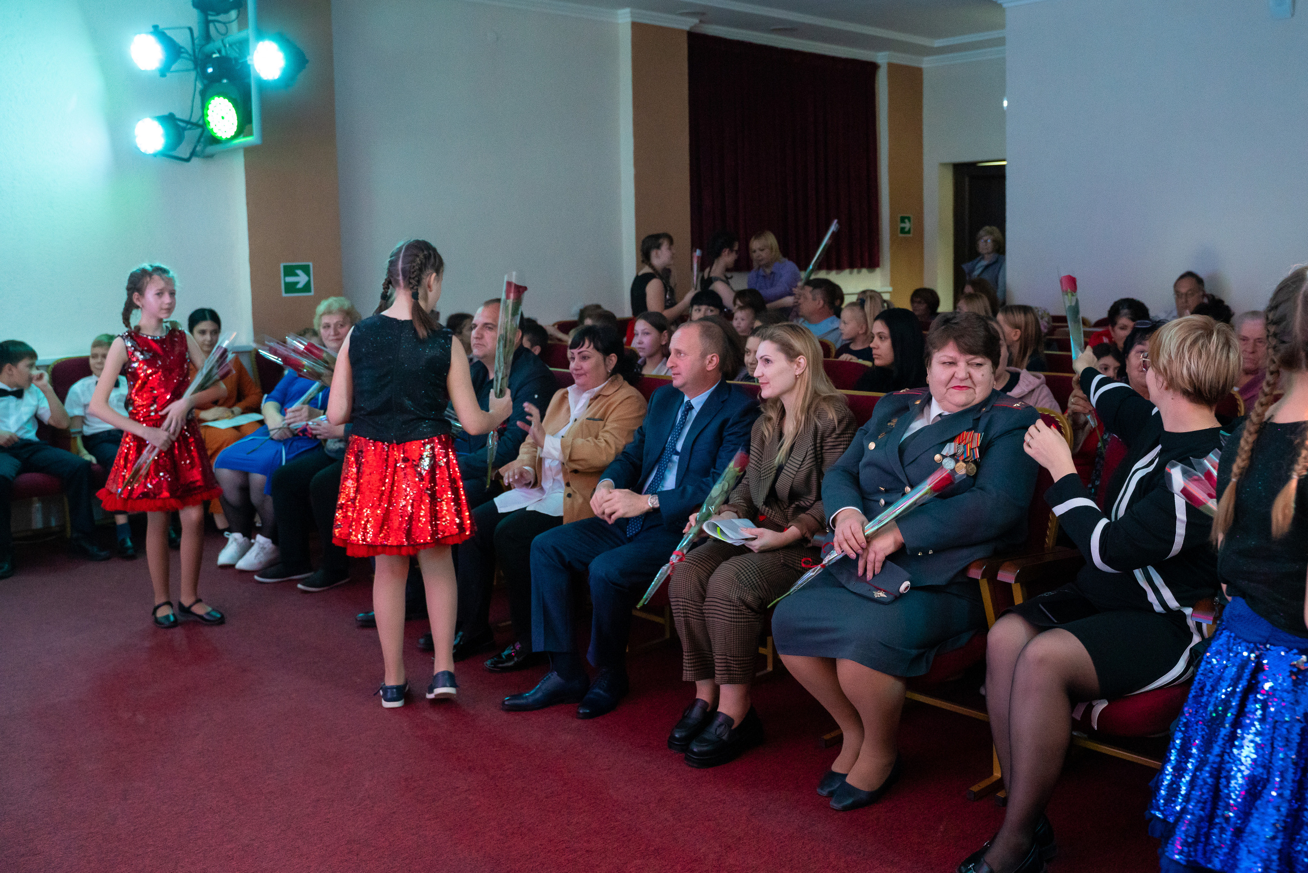 День матери. Виноградный. Жизнь курорта Кабардинка в фотографиях