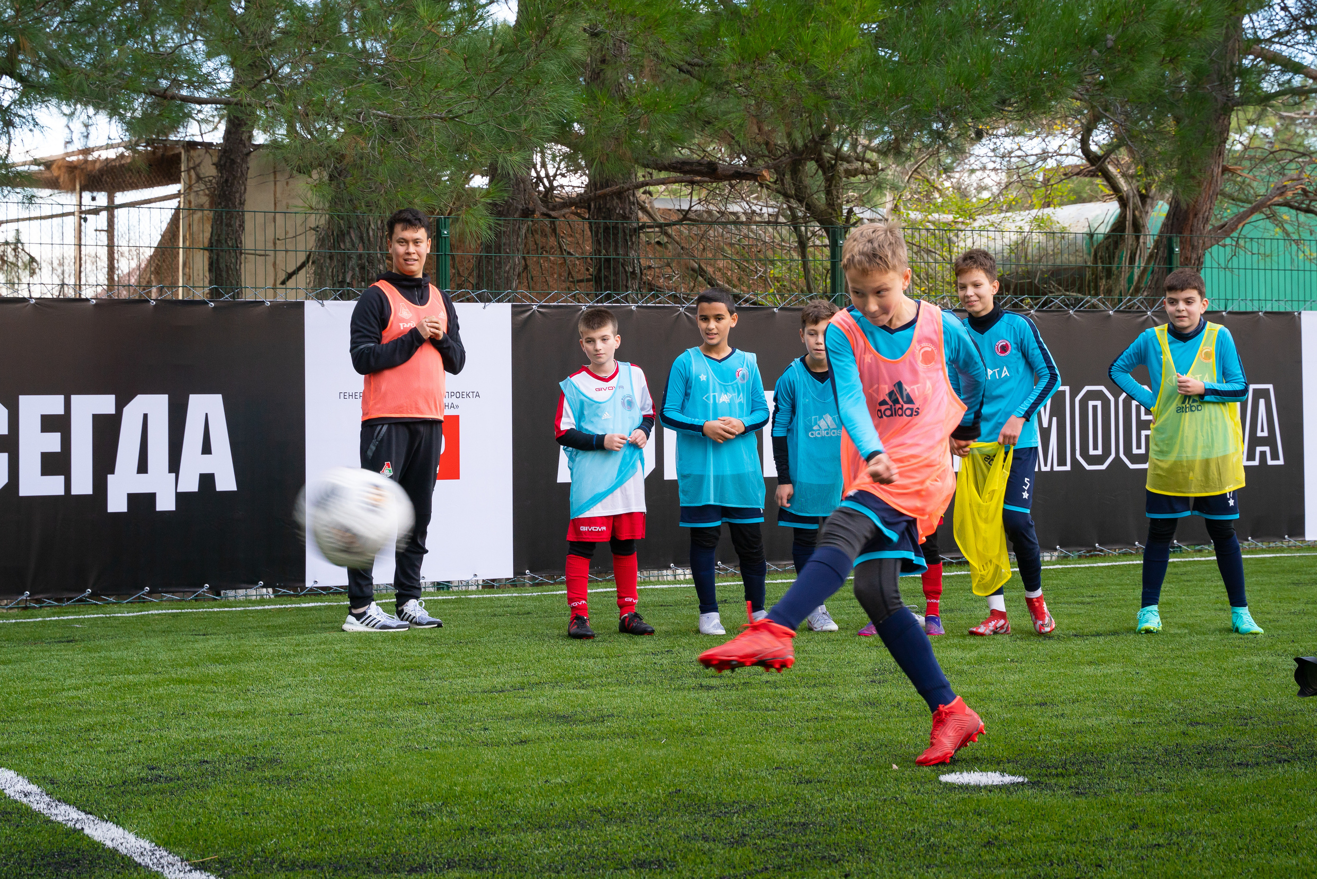 Открытие футбольного поля. Жизнь курорта Кабардинка в фотографиях