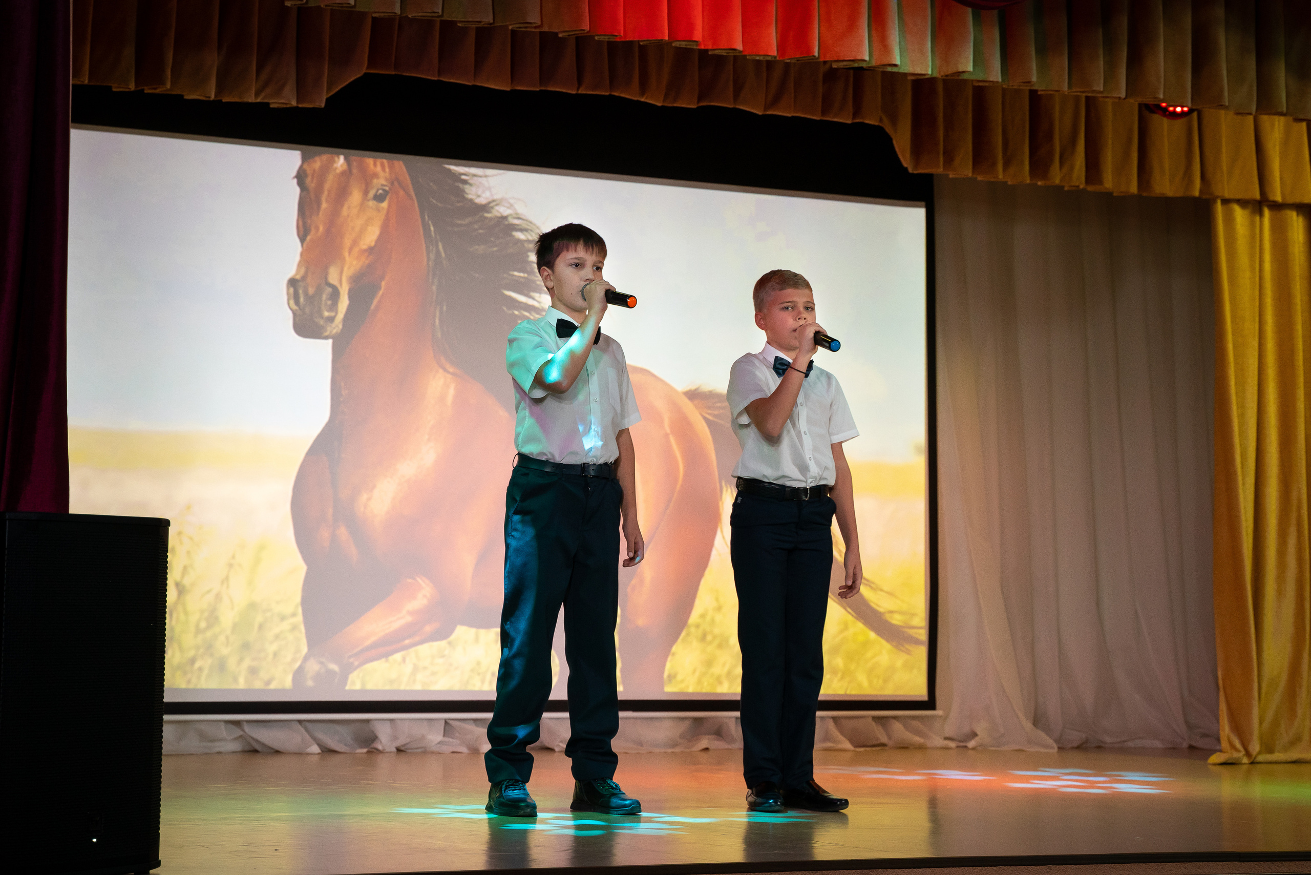 День матери. Виноградный. Жизнь курорта Кабардинка в фотографиях