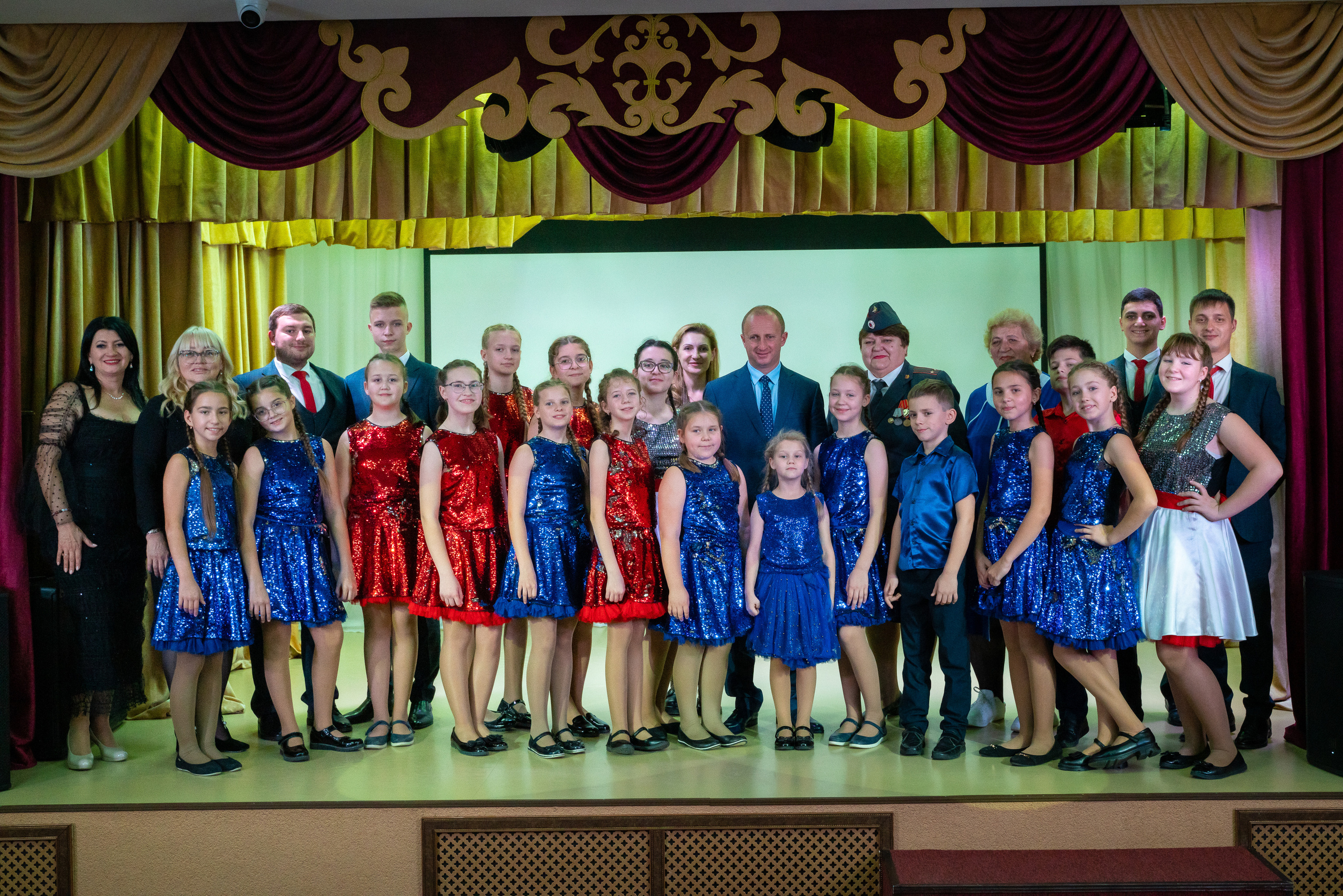 День матери. Виноградный. Жизнь курорта Кабардинка в фотографиях